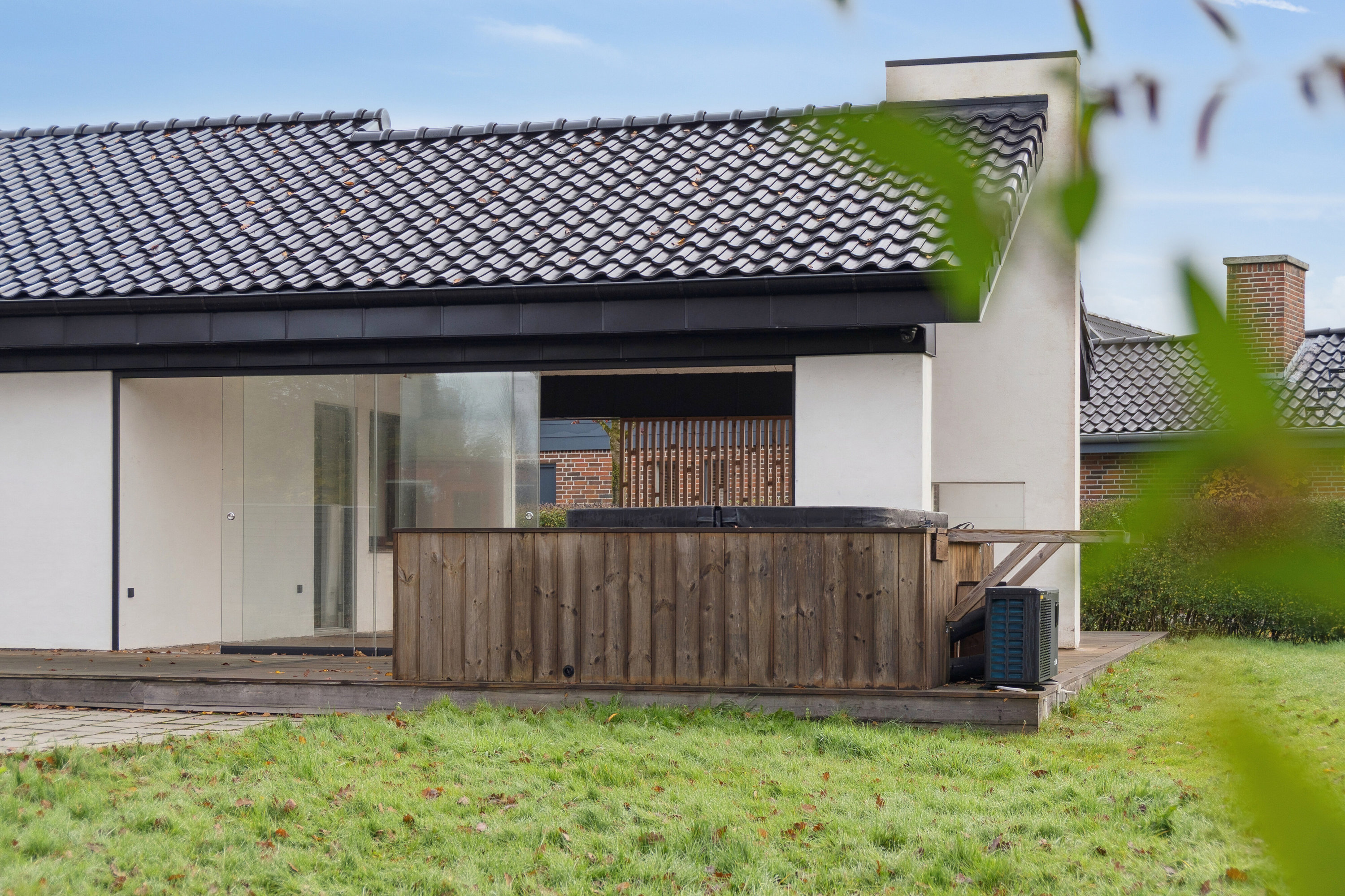 Fremhævet set fra haven billede i fuldskærmstilstand. Billede af Marie Bregendahls Vej 57, 7430 Ikast