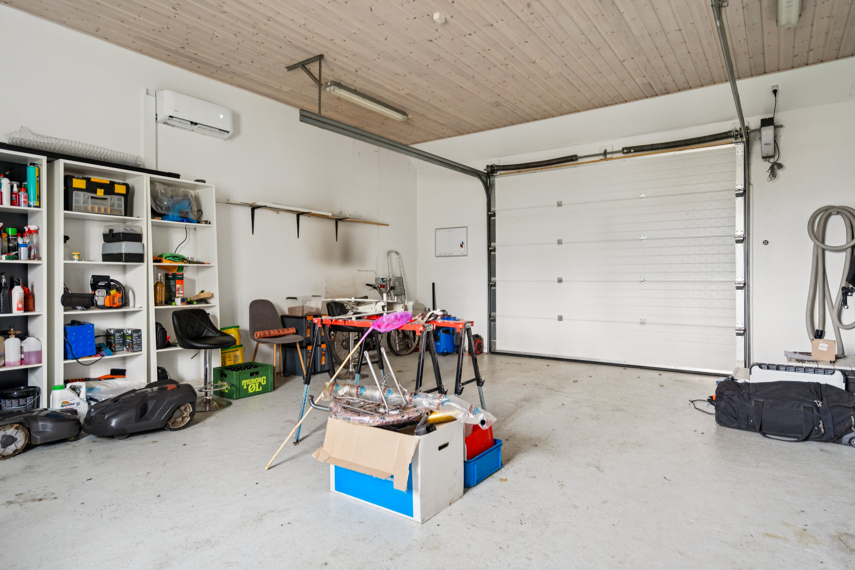 Fremhævet garage billede i fuldskærmstilstand. Billede af Allingdamvej 100, Asdal, 9850 Hirtshals