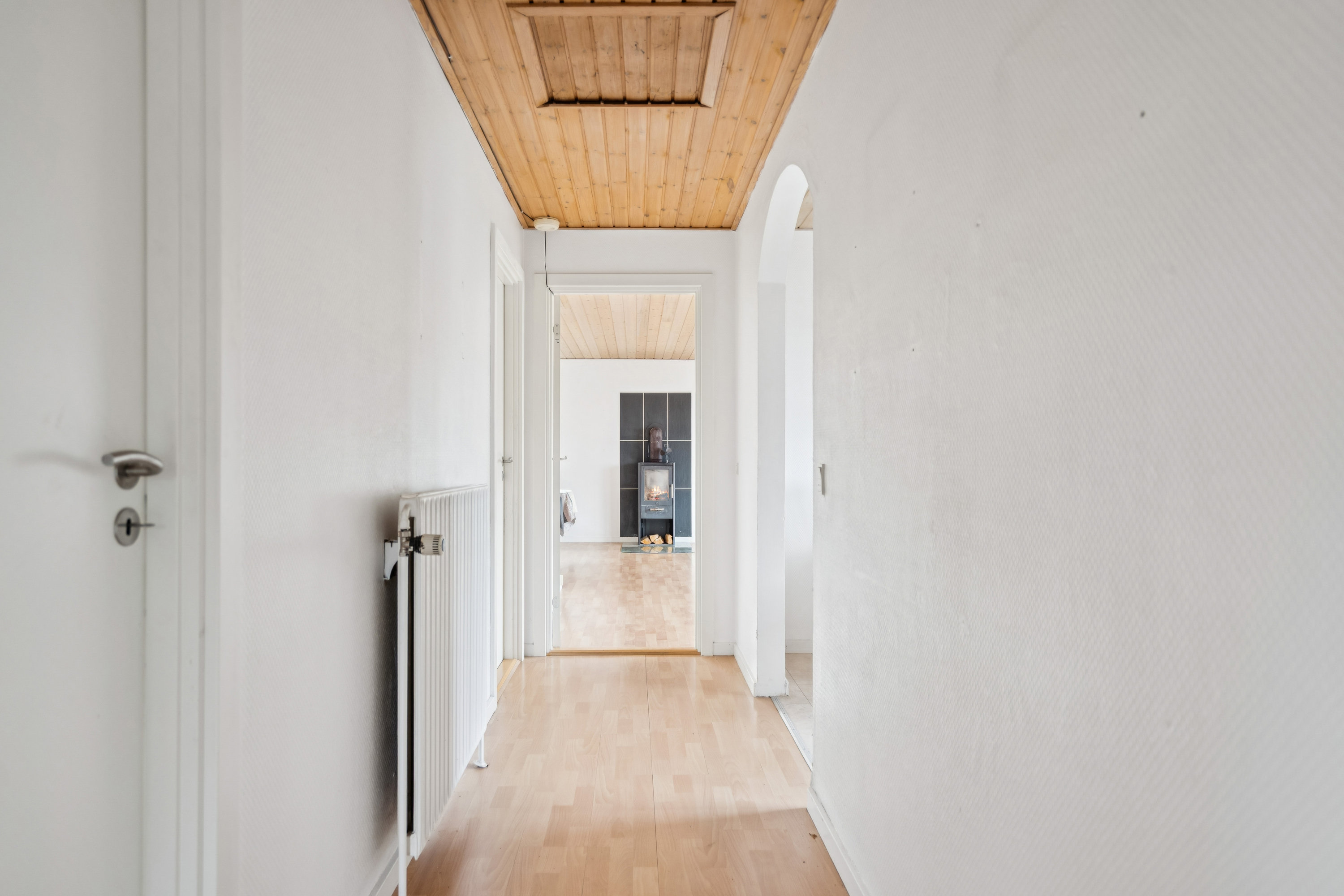 Fremhævet gang billede i fuldskærmstilstand. Billede af J M Hejlesensvej 1, Åbyen, 9850 Hirtshals