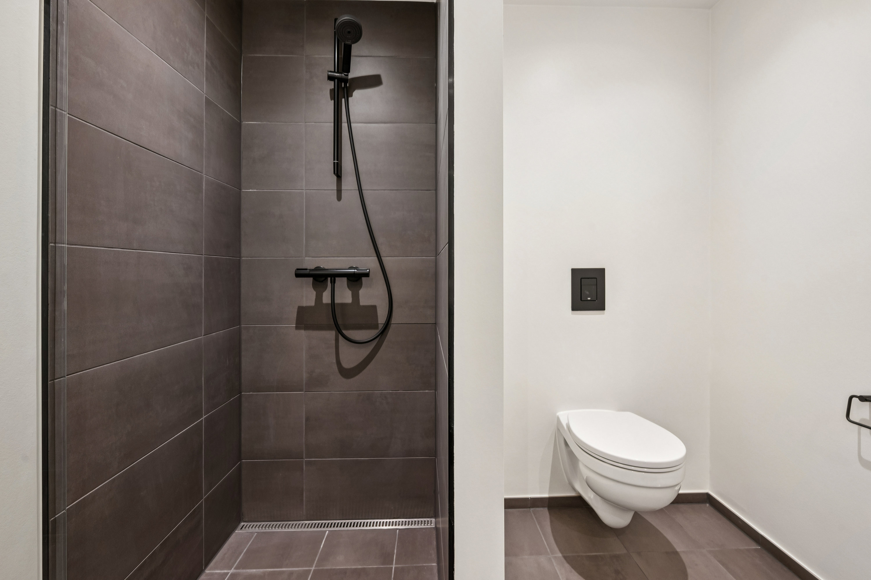 Fremhævet badeværelse billede i fuldskærmstilstand. Billede af Trælastgade 38, 8000 Aarhus C