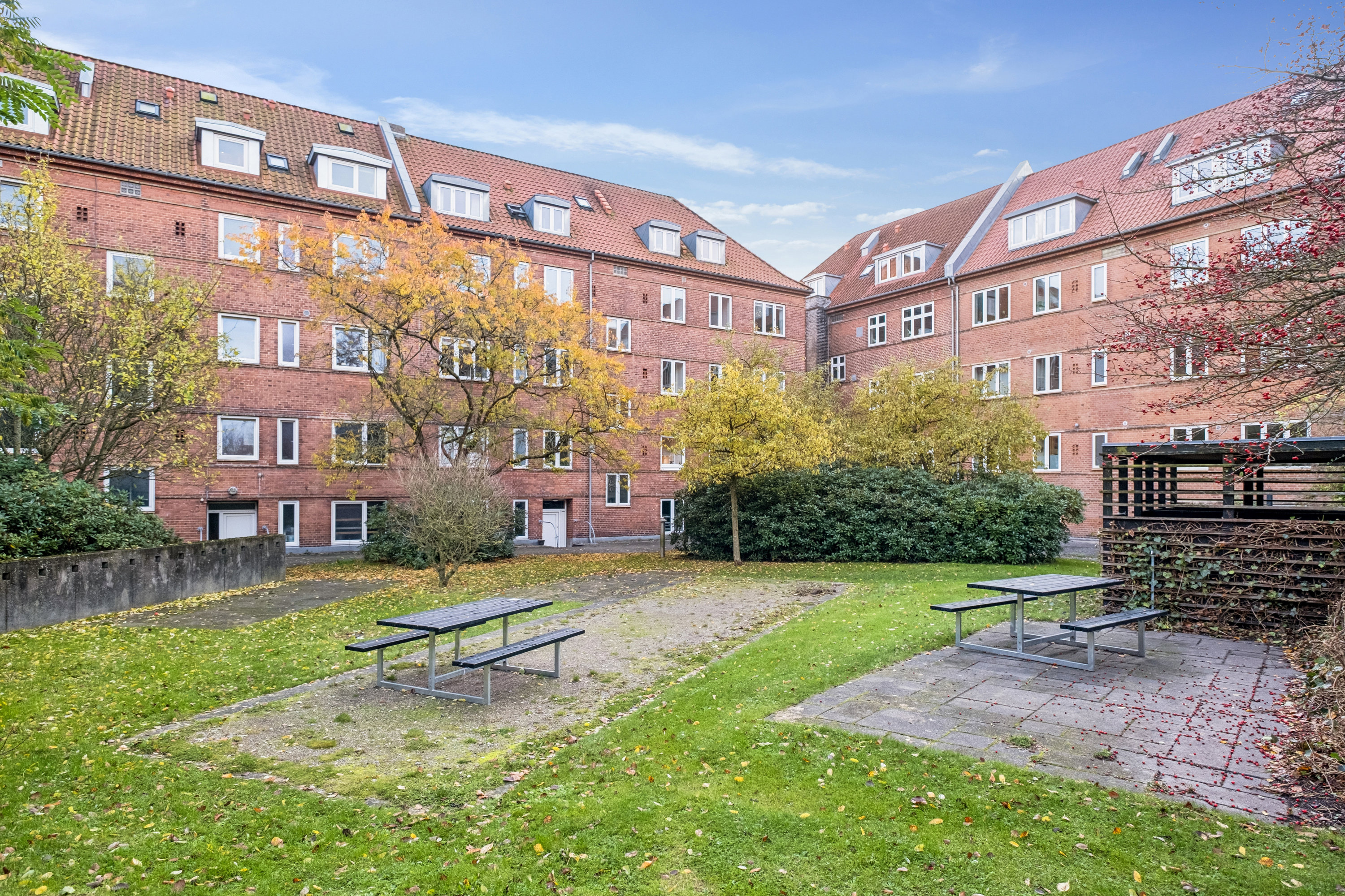 Fremhævet gårdmiljø billede i fuldskærmstilstand. Billede af Vestre Ringgade 41, 1. tv., 8000 Aarhus C