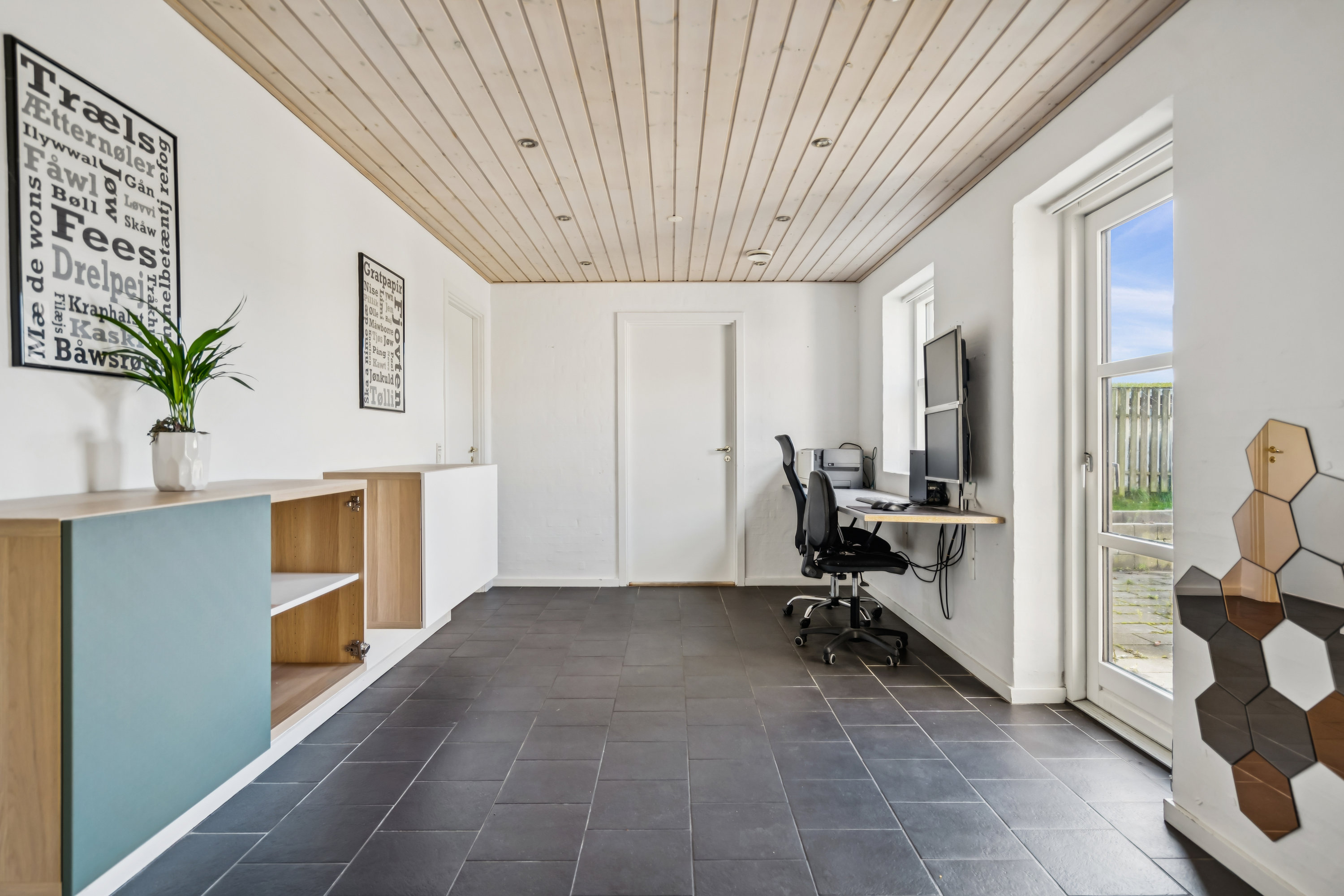 Fremhævet gang billede i fuldskærmstilstand. Billede af Allingdamvej 26, Åbyen, 9850 Hirtshals