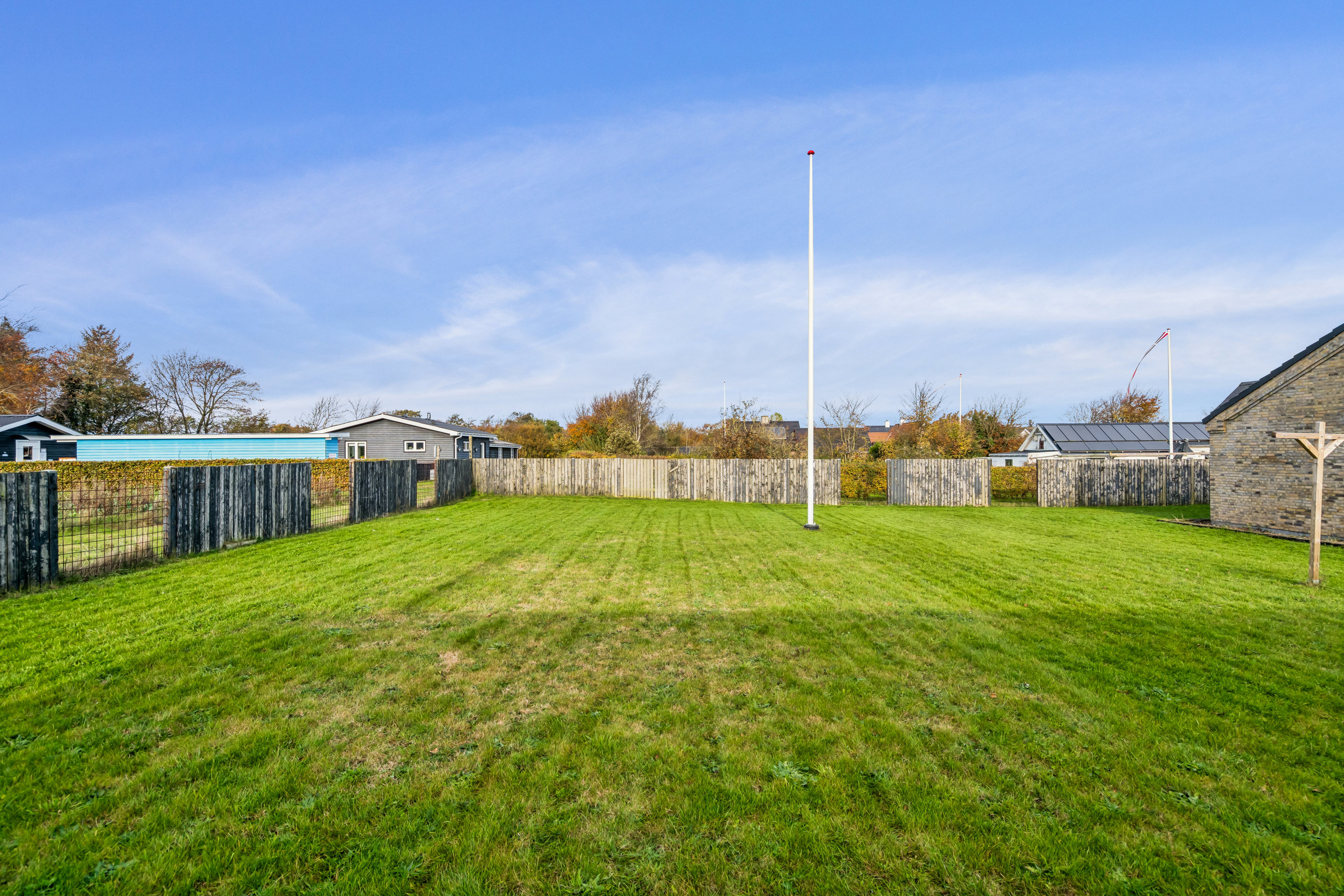 Fremhævet have billede i fuldskærmstilstand. Billede af Allingdamvej 26, Åbyen, 9850 Hirtshals