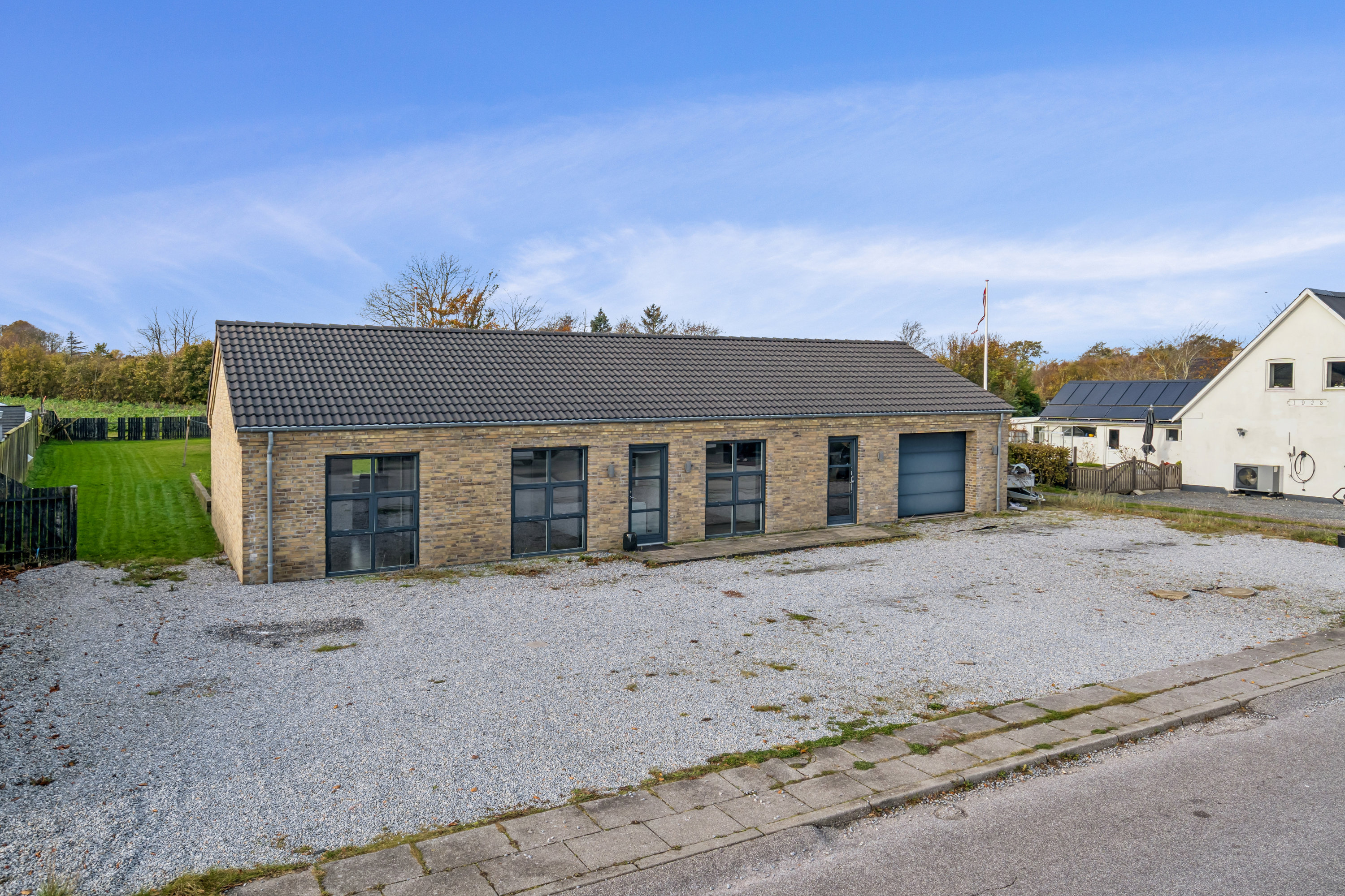 Fremhævet ejendom billede i fuldskærmstilstand. Billede af Allingdamvej 26, Åbyen, 9850 Hirtshals