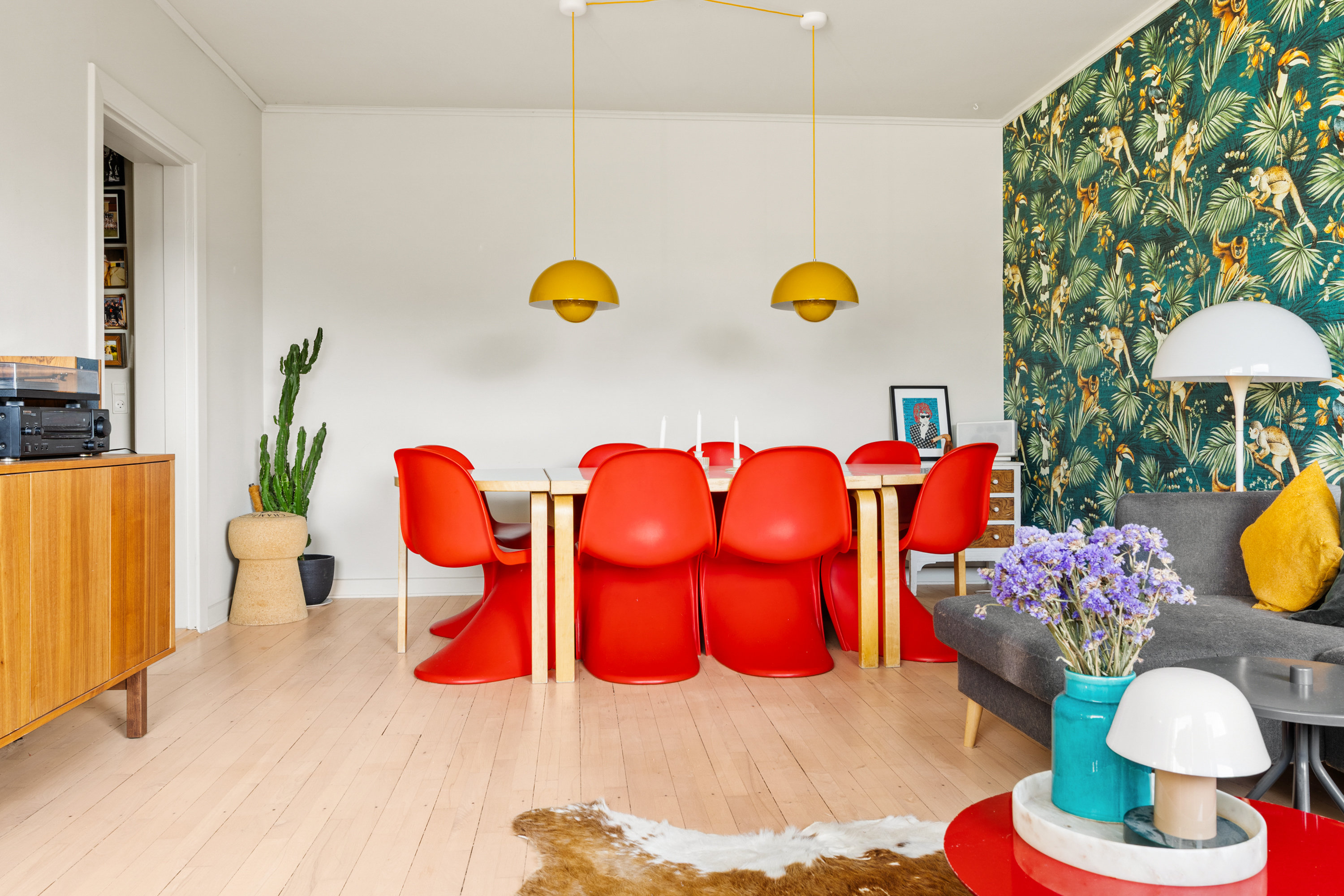 Fremhævet stue billede i fuldskærmstilstand. Billede af Dronningens Tværgade 37, 5. 5., 1302 København K