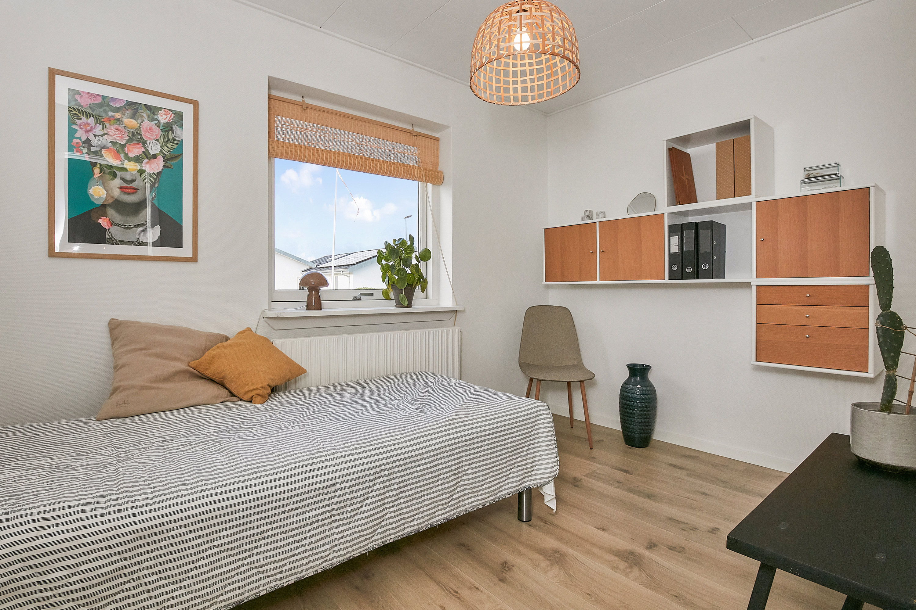 Fremhævet  billede i fuldskærmstilstand. Billede af Åparken 18, 7171 Uldum