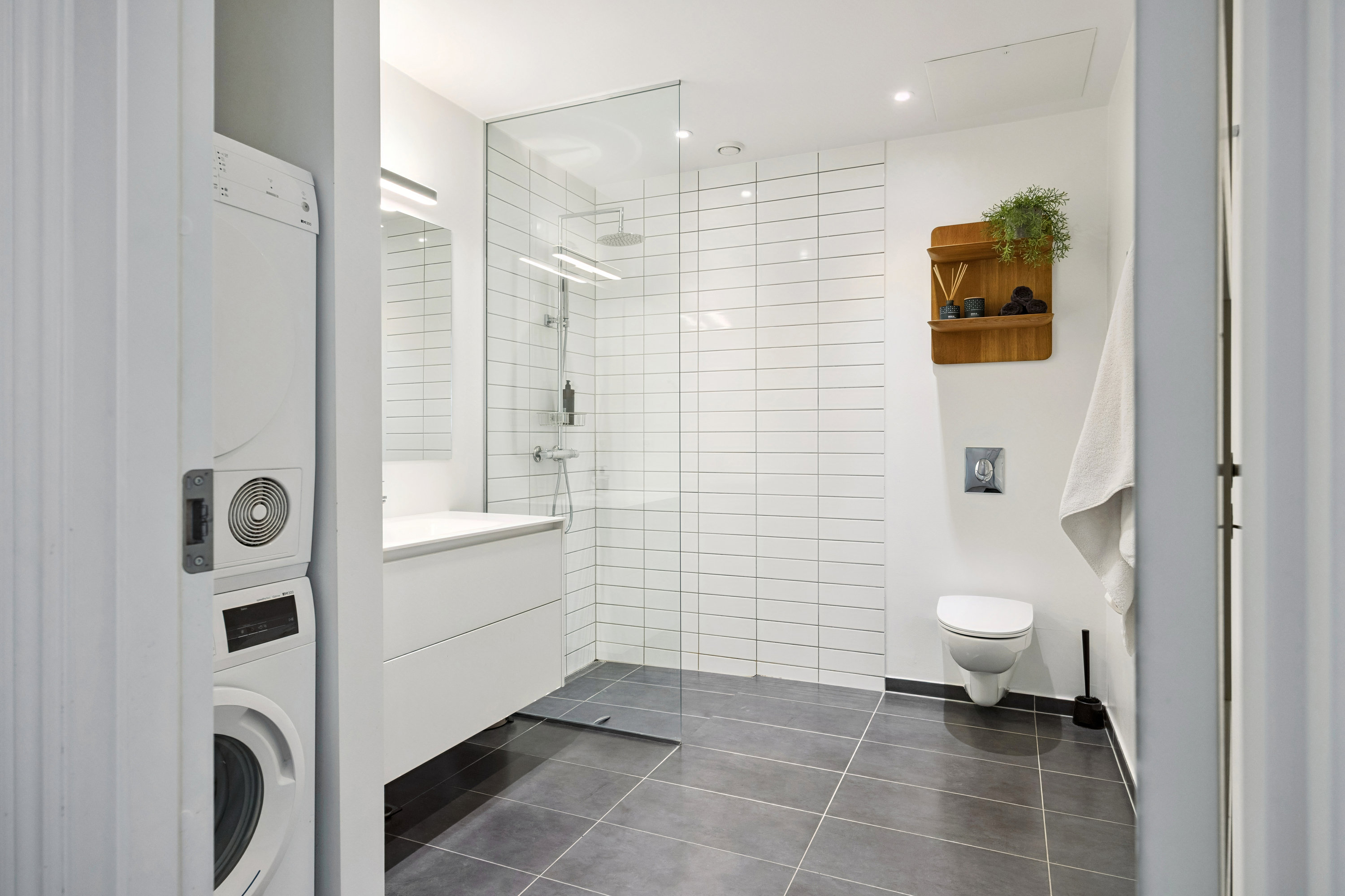 Fremhævet badeværelse billede i fuldskærmstilstand. Billede af Norsvej 1, 3. 4., 1916 Frederiksberg C