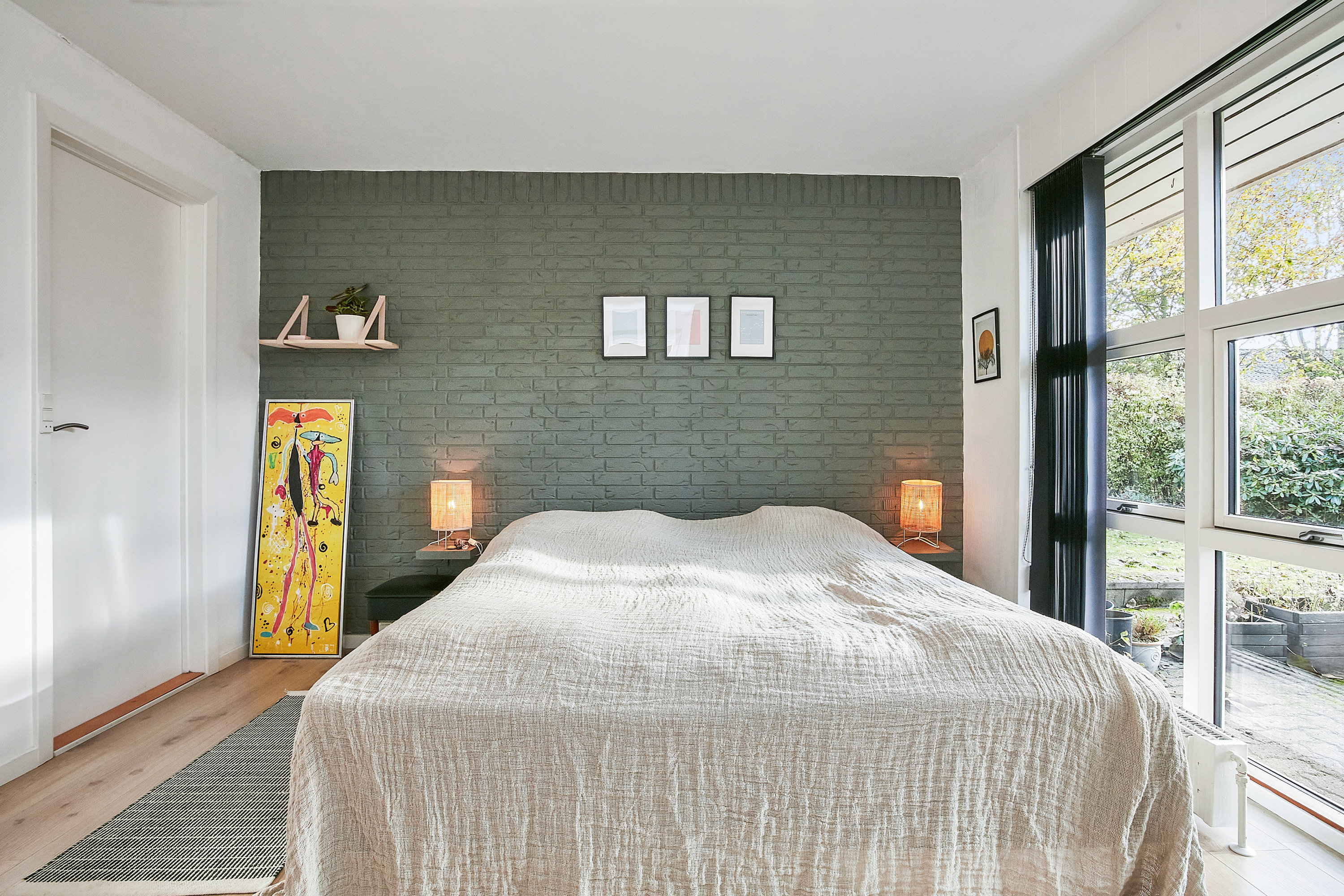 Fremhævet  billede i fuldskærmstilstand. Billede af Åparken 18, 7171 Uldum