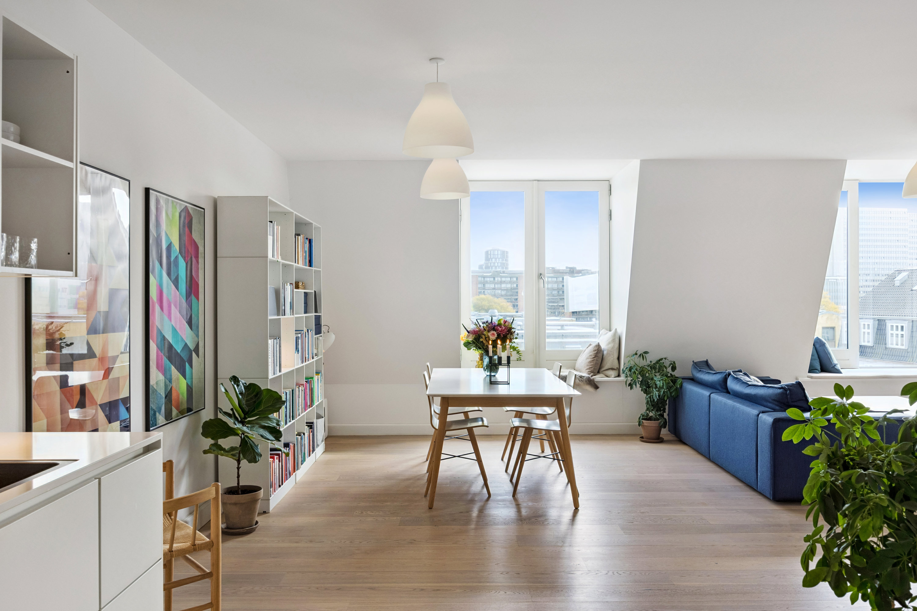 Fremhævet stue billede i fuldskærmstilstand. Billede af Norsvej 1, 3. 4., 1916 Frederiksberg C