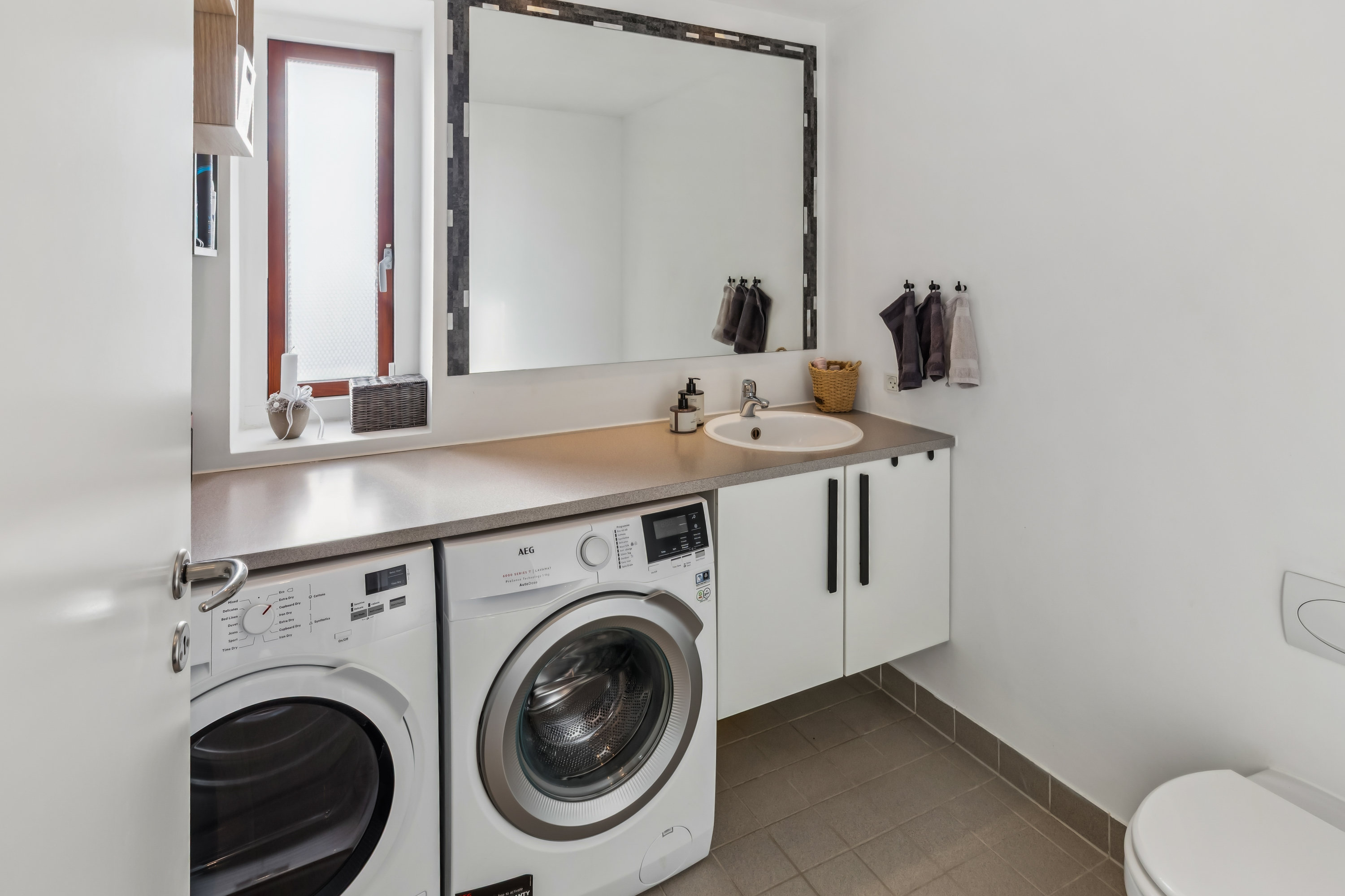 Fremhævet bryggers billede i fuldskærmstilstand. Billede af Skjeberg Alle 23, Høje Taastrup, 2630 Taastrup