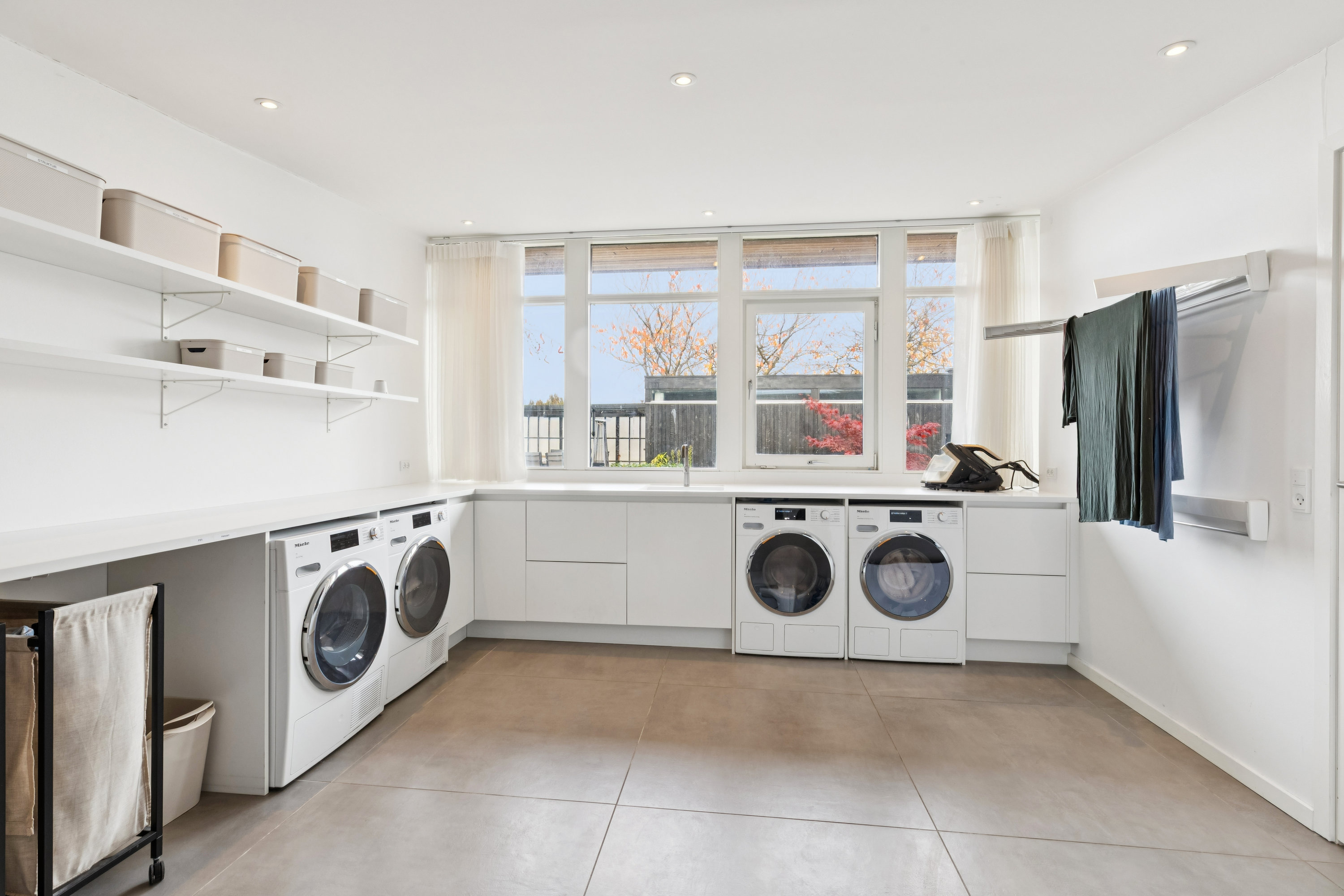 Fremhævet køkken billede i fuldskærmstilstand. Billede af Hegnstoften 5, 2630 Taastrup