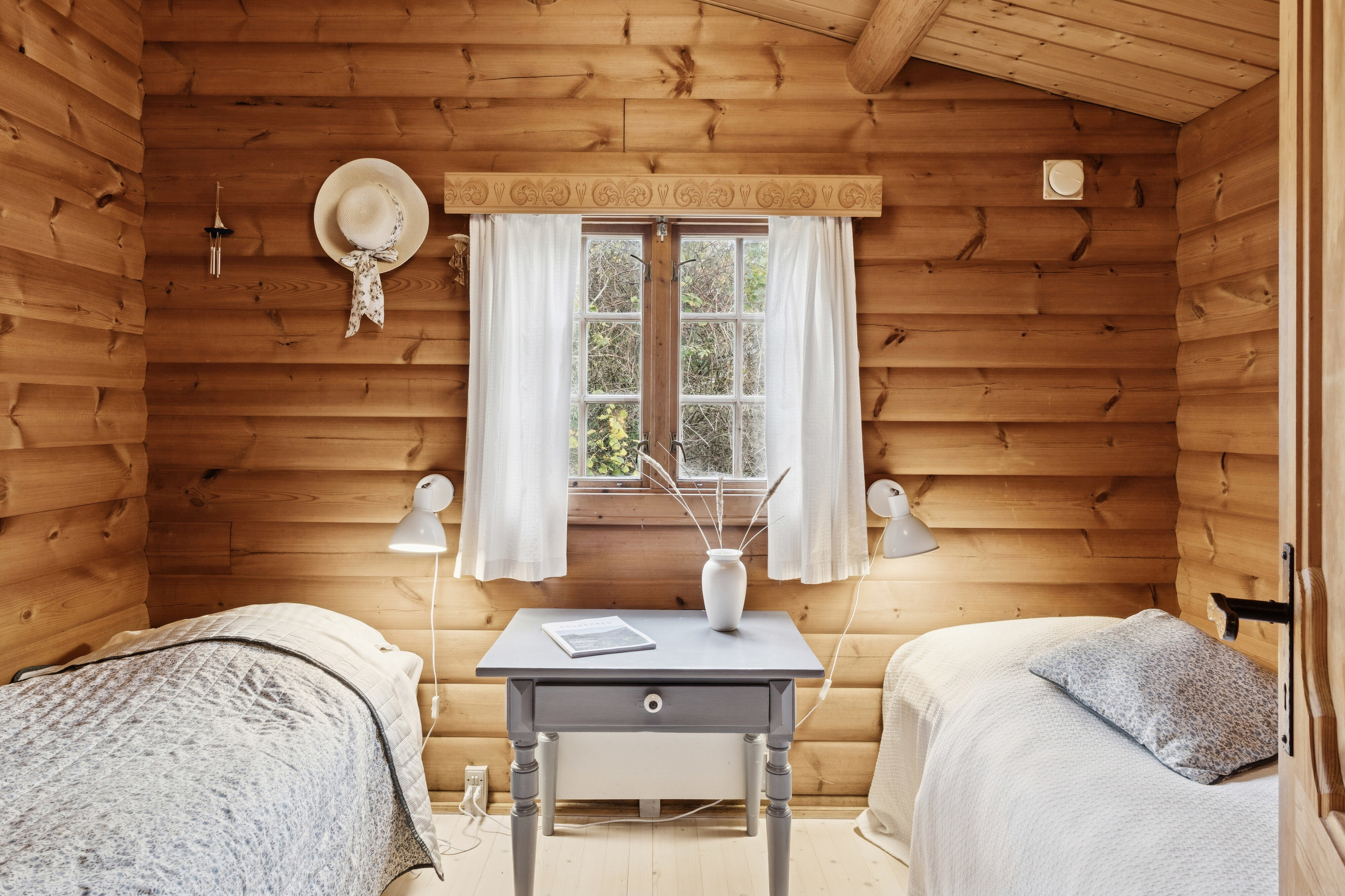 Fremhævet soveværelse billede i fuldskærmstilstand. Billede af Lindevangen 1, 4581 Rørvig