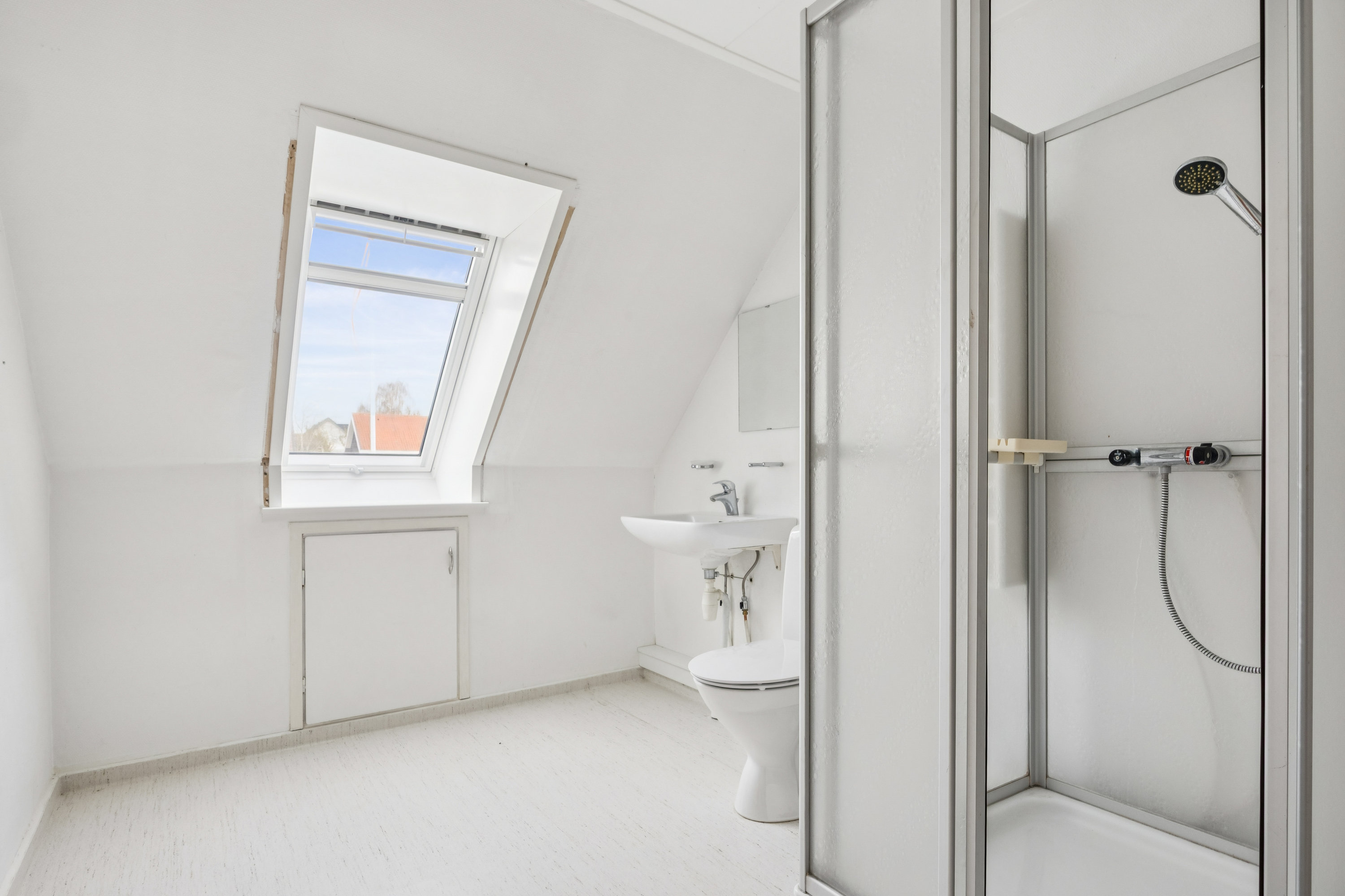 Fremhævet badeværelse billede i fuldskærmstilstand. Billede af Bregnebjergvej 6, 4100 Ringsted