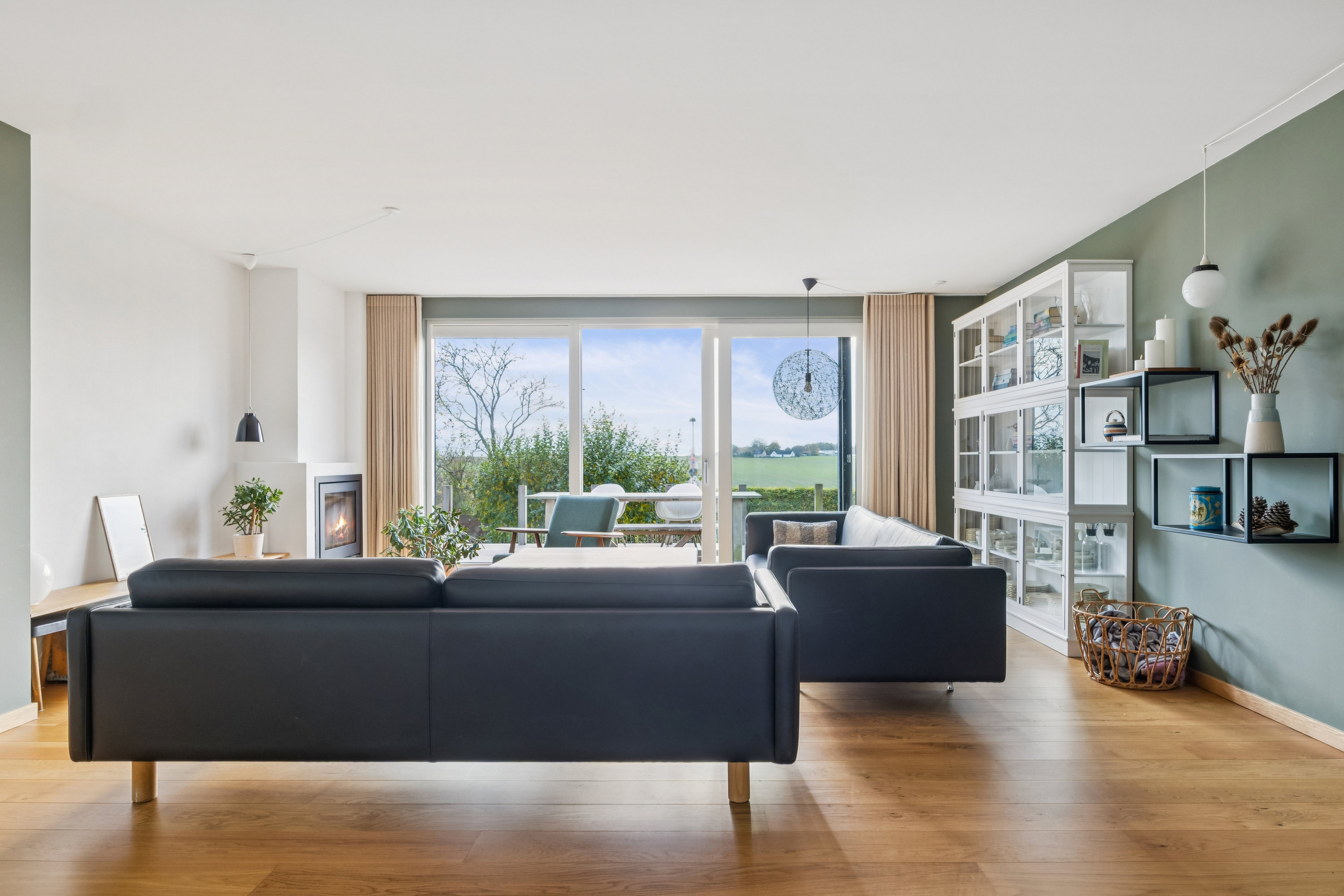 Fremhævet stue billede i fuldskærmstilstand. Billede af Bregnebjergvej 6, 4100 Ringsted