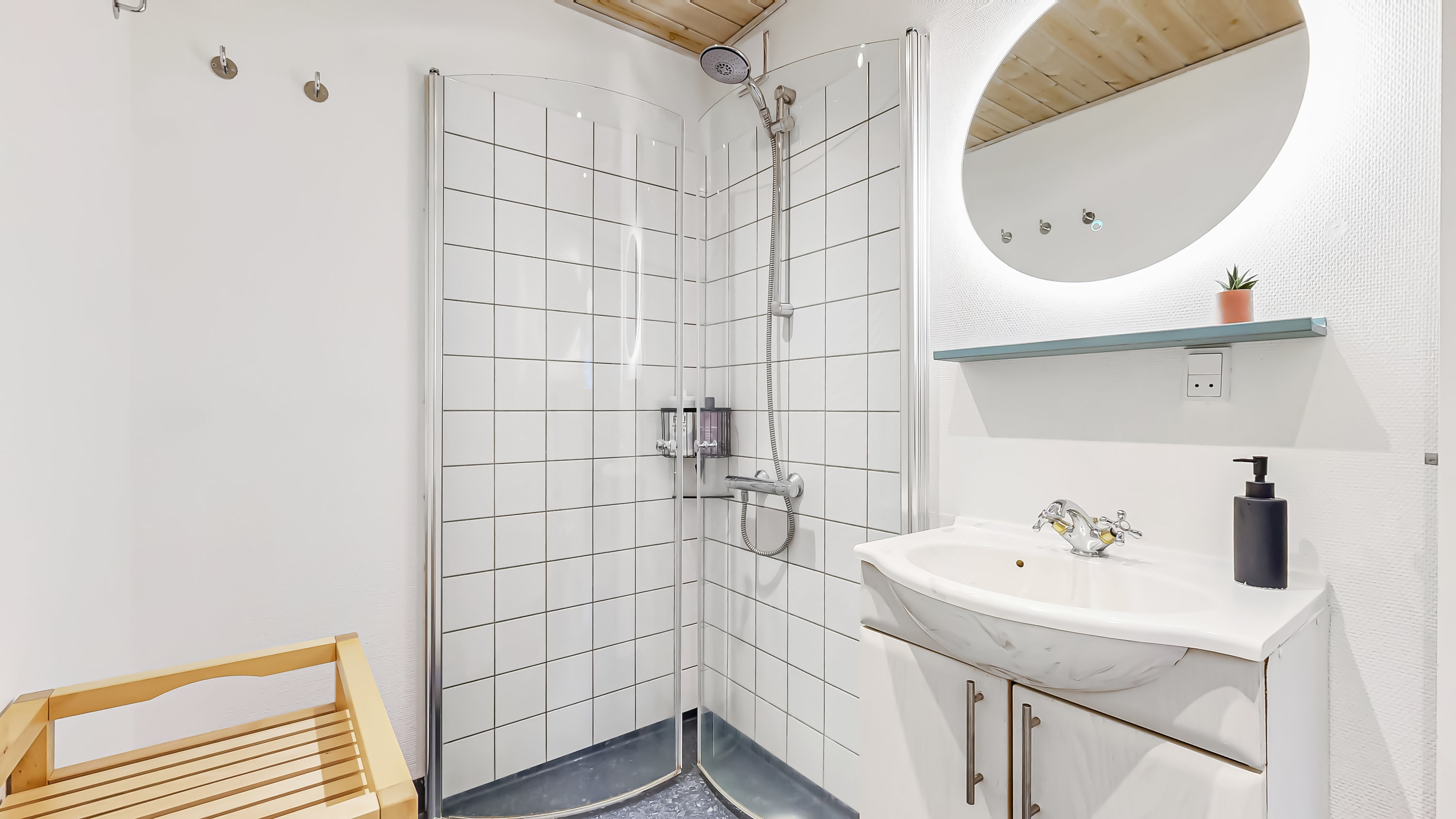 Fremhævet badeværelse billede i fuldskærmstilstand. Billede af Ryesgade 4, 8600 Silkeborg