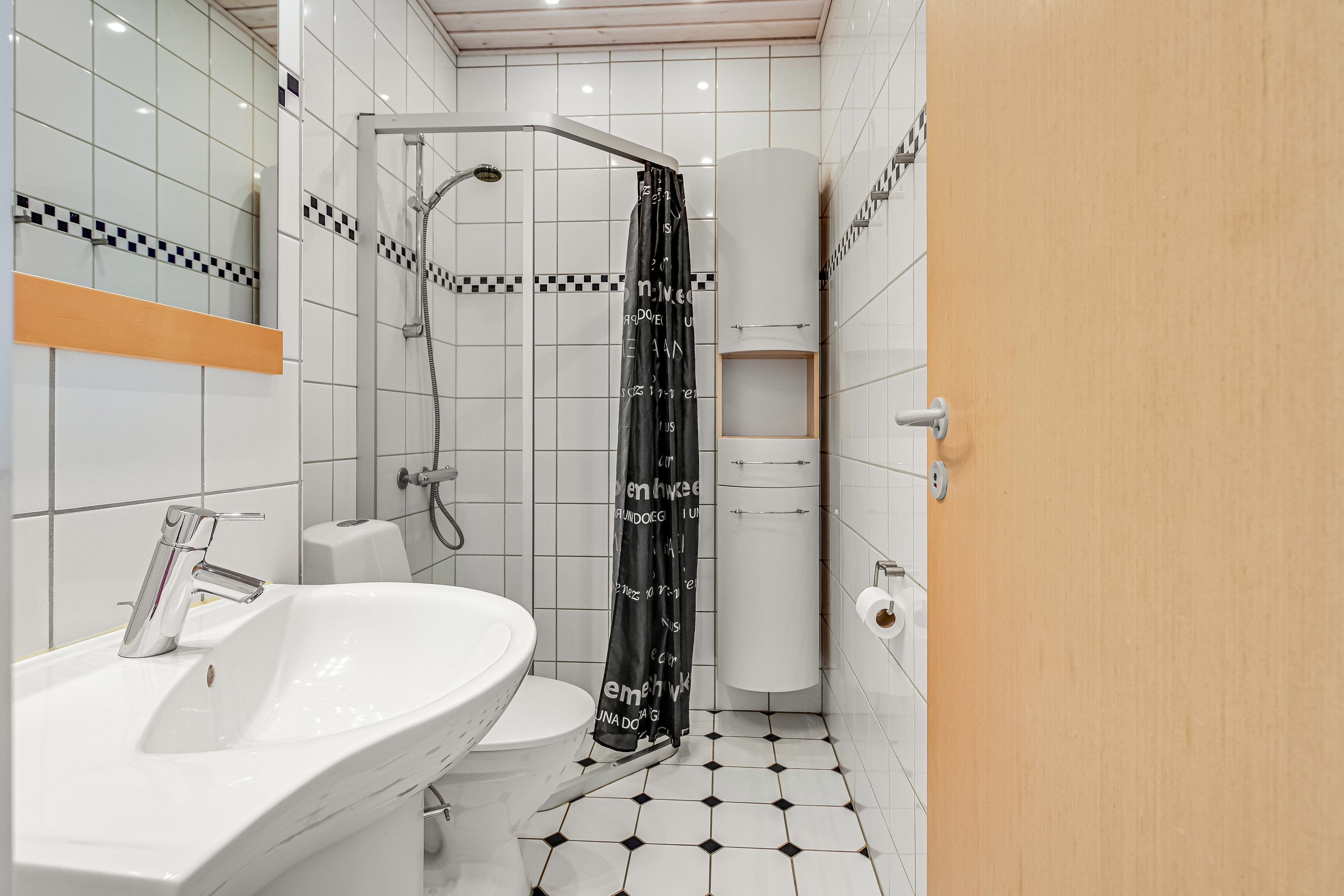 Fremhævet badeværelse billede i fuldskærmstilstand. Billede af Strandvejen 61A, 2. 309., Fanø Bad, 6720 Fanø