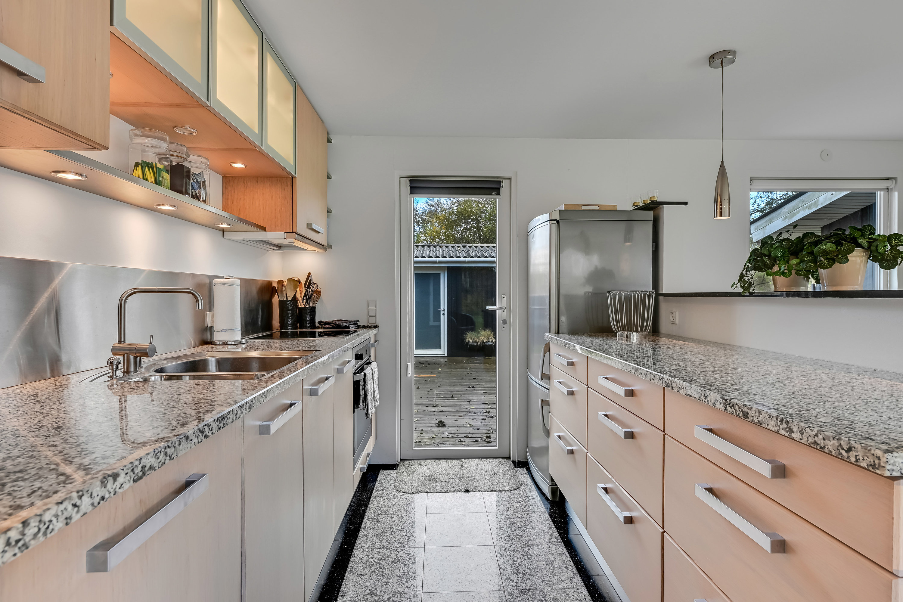 Fremhævet køkken billede i fuldskærmstilstand. Billede af Store Klit 63, Rindby Strand, 6720 Fanø