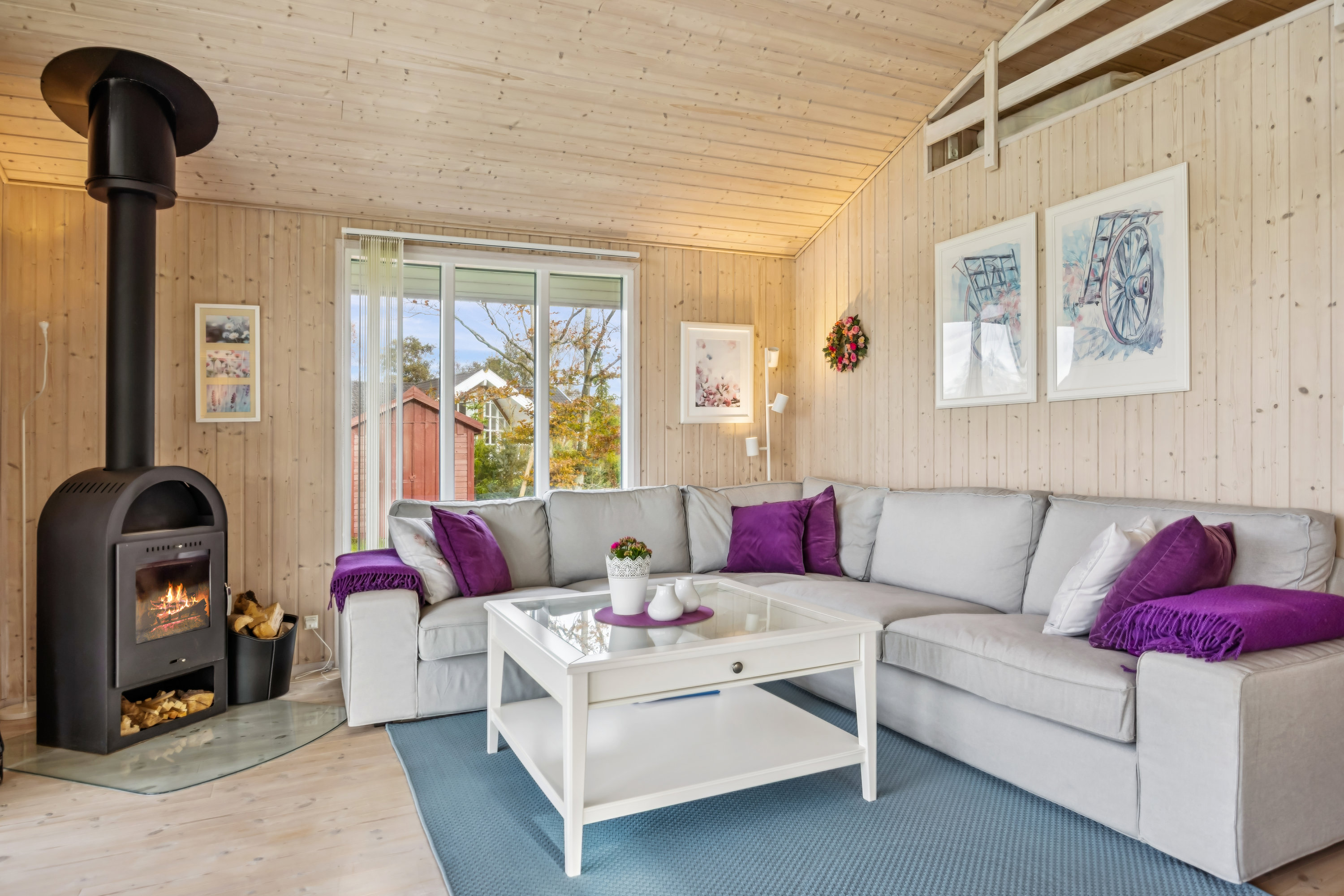 Fremhævet stue billede i fuldskærmstilstand. Billede af Engdraget 8, Hou, 9370 Hals