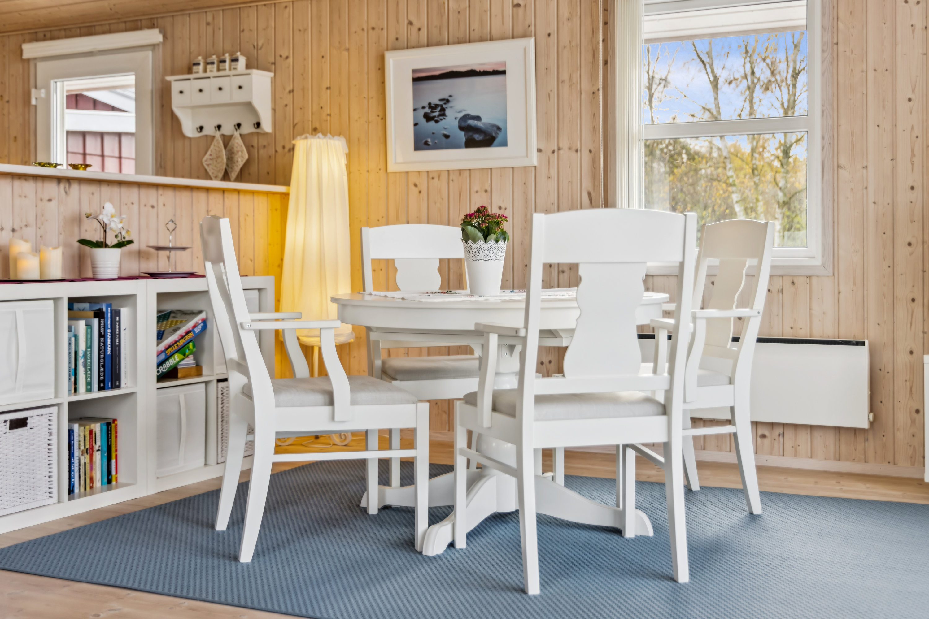 Fremhævet stue billede i fuldskærmstilstand. Billede af Engdraget 8, Hou, 9370 Hals