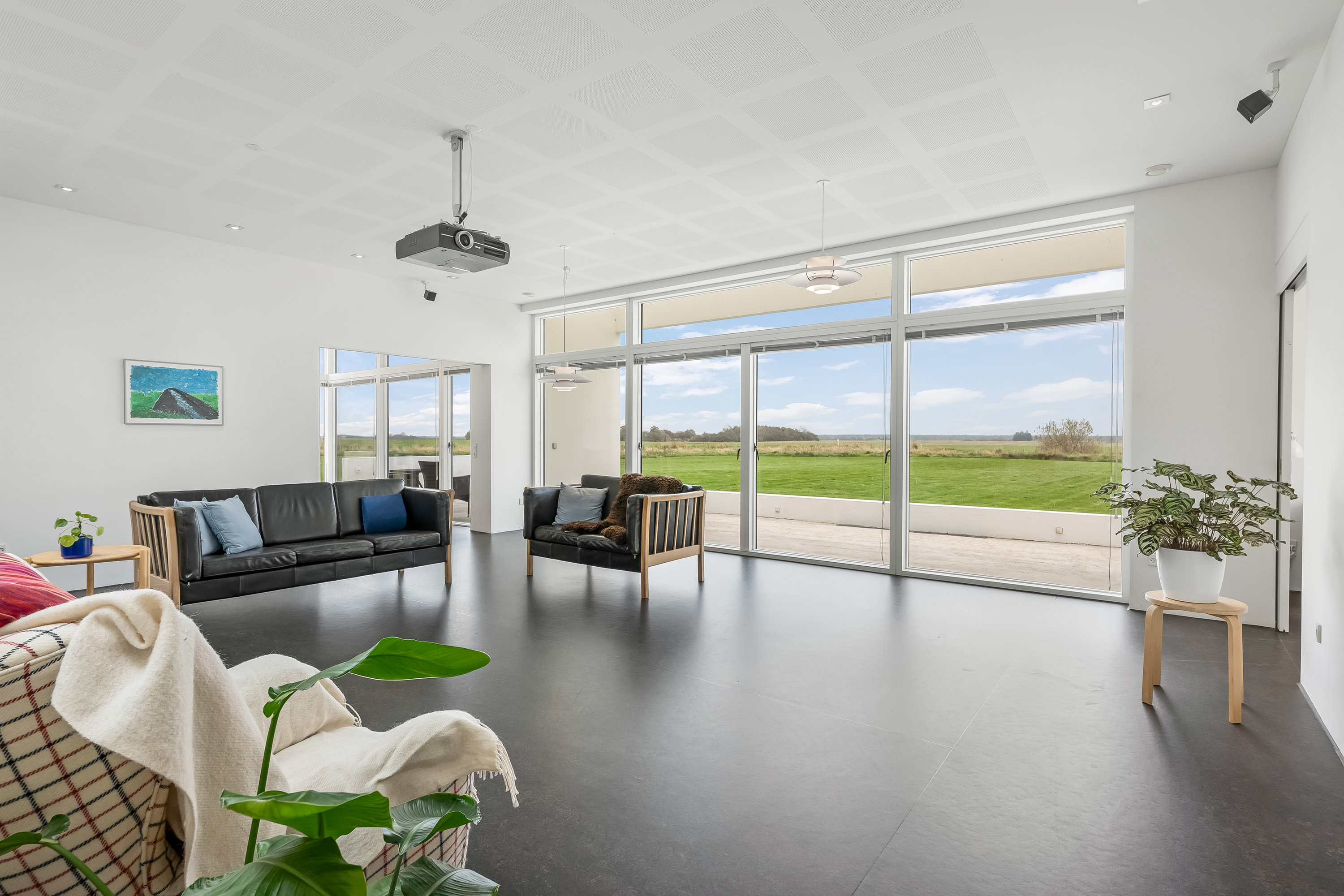 Fremhævet stue billede i fuldskærmstilstand. Billede af Børringvej 18, Fabjerg, 7620 Lemvig