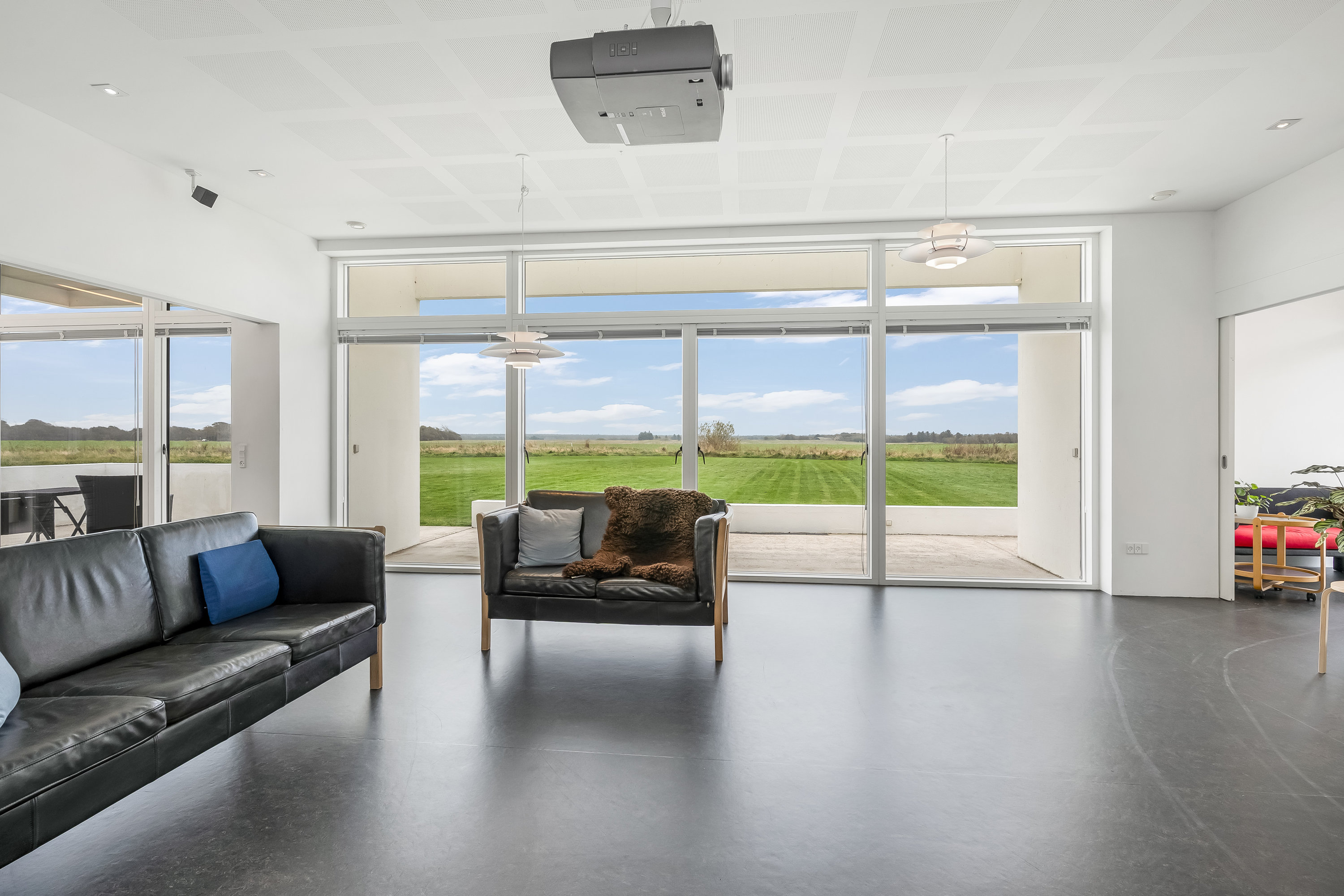 Fremhævet stue billede i fuldskærmstilstand. Billede af Børringvej 18, Fabjerg, 7620 Lemvig