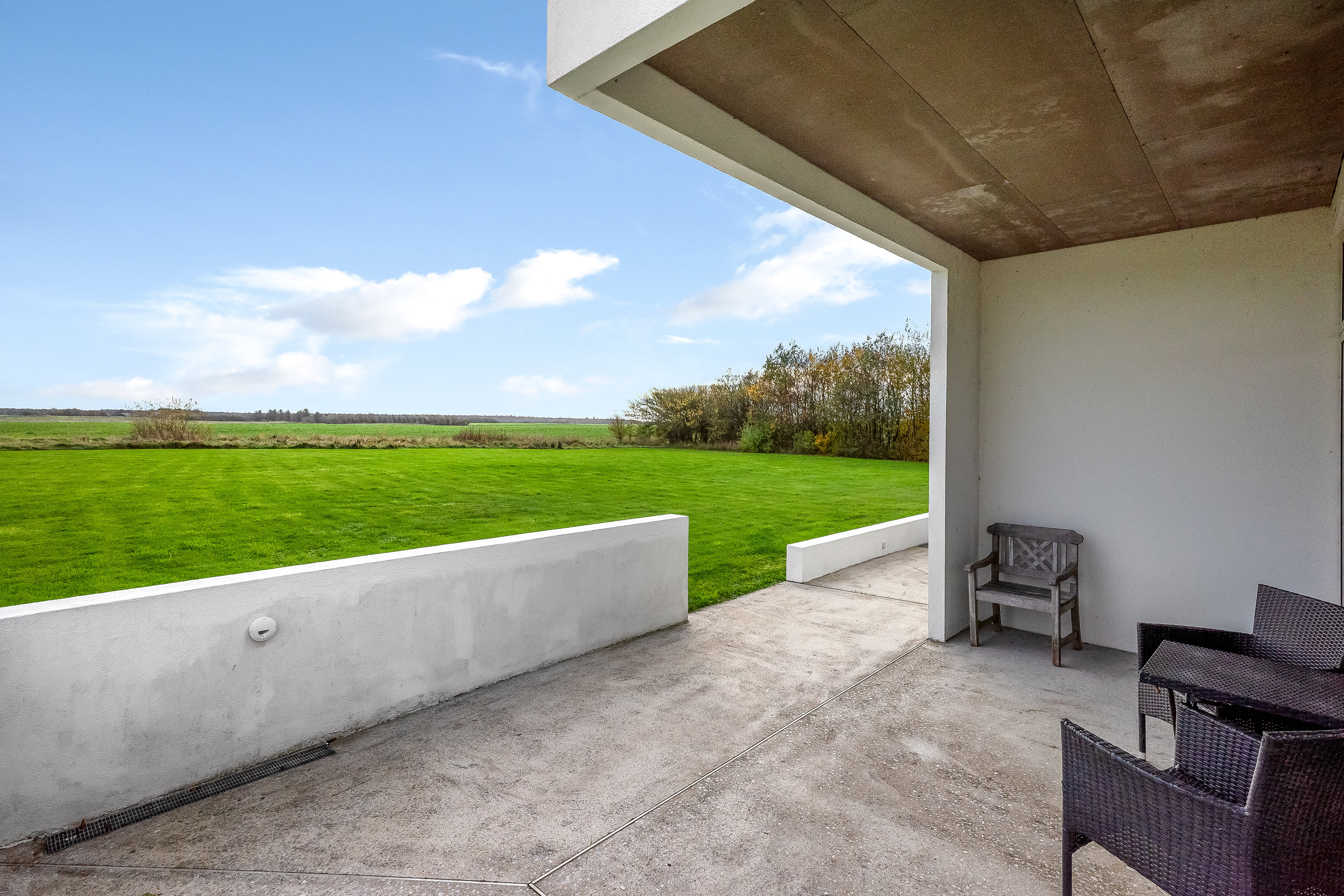 Fremhævet overdækket terrasse billede i fuldskærmstilstand. Billede af Børringvej 18, Fabjerg, 7620 Lemvig