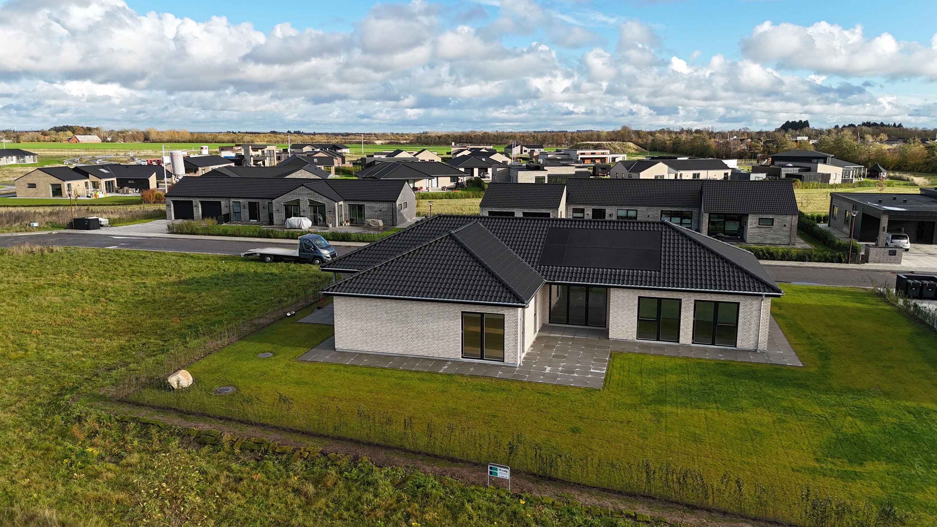 Fremhævet ejendom billede i fuldskærmstilstand. Billede af Præstegårdens Mark 4, 9440 Aabybro