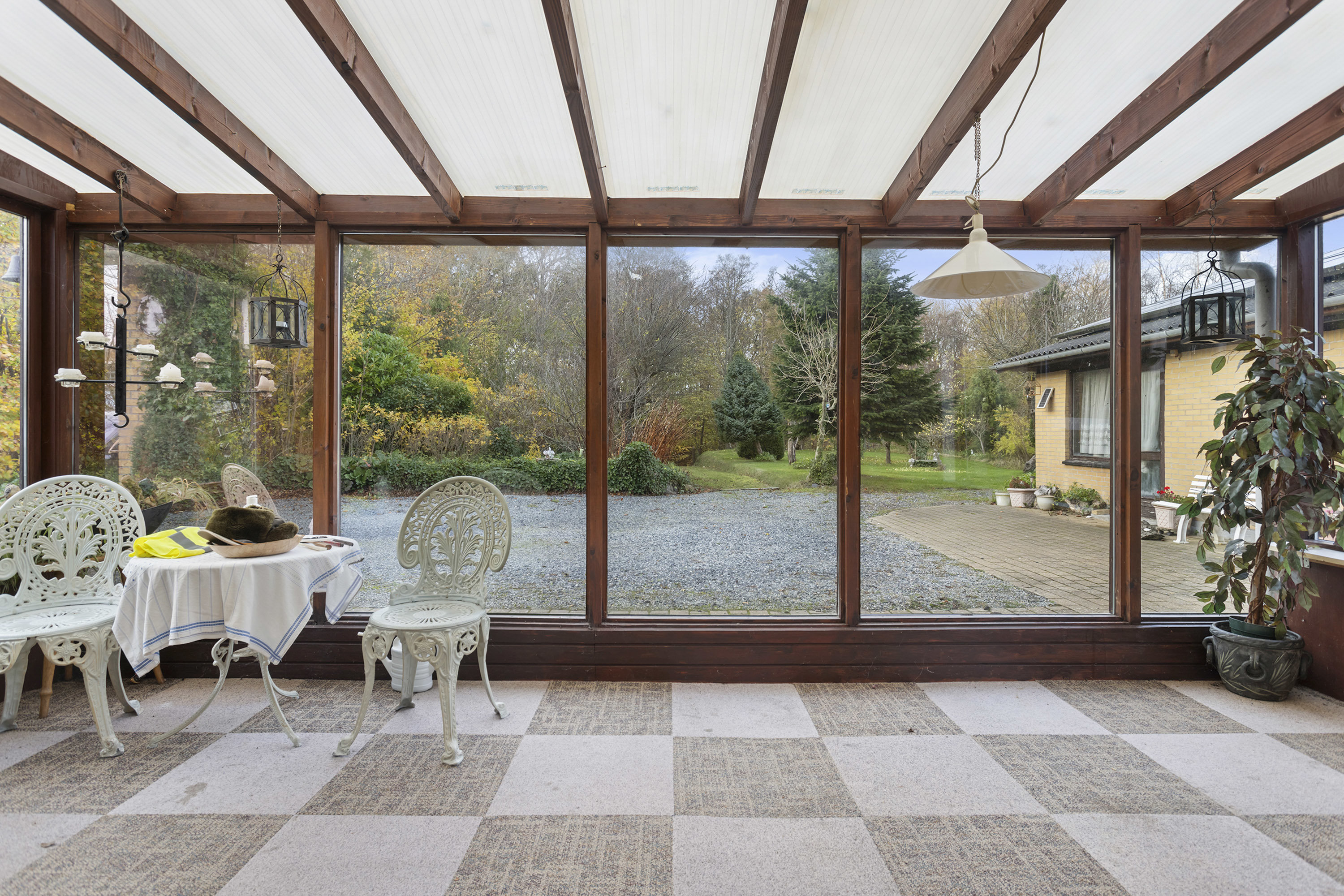 Fremhævet udestue billede i fuldskærmstilstand. Billede af Åhavevej 26, Voerså, 9300 Sæby