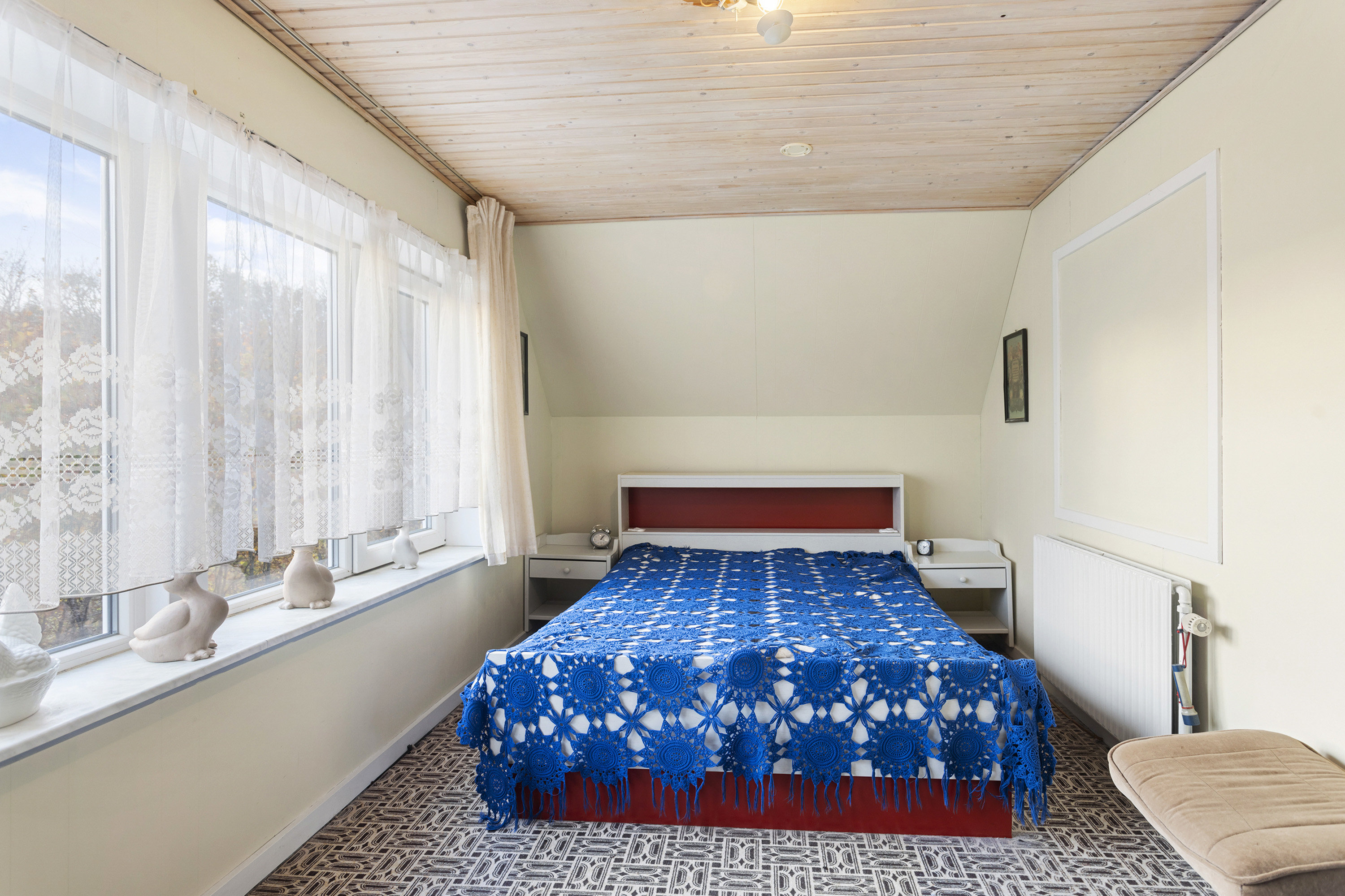 Fremhævet soveværelse billede i fuldskærmstilstand. Billede af Åhavevej 26, Voerså, 9300 Sæby