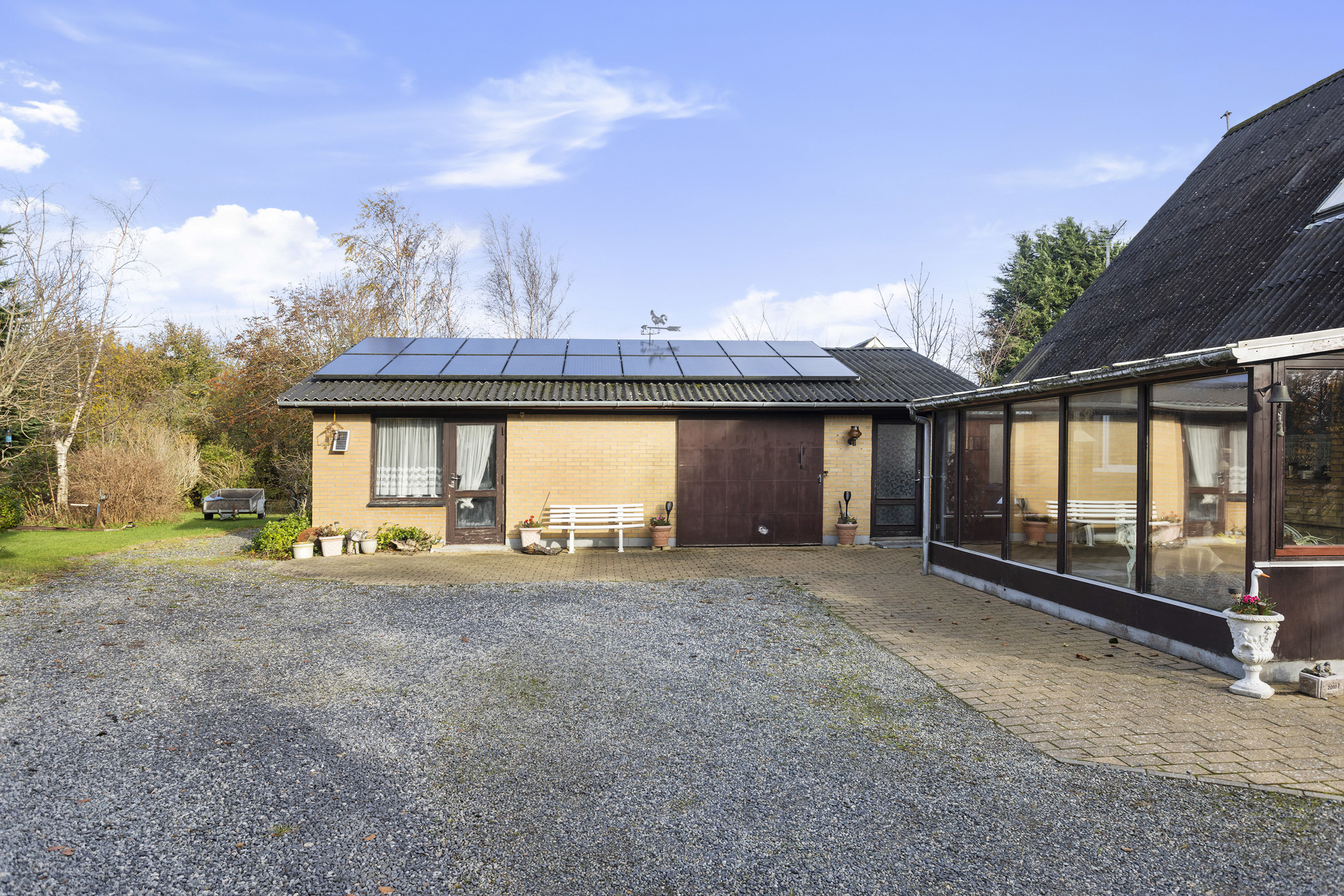 Fremhævet facade billede i fuldskærmstilstand. Billede af Åhavevej 26, Voerså, 9300 Sæby