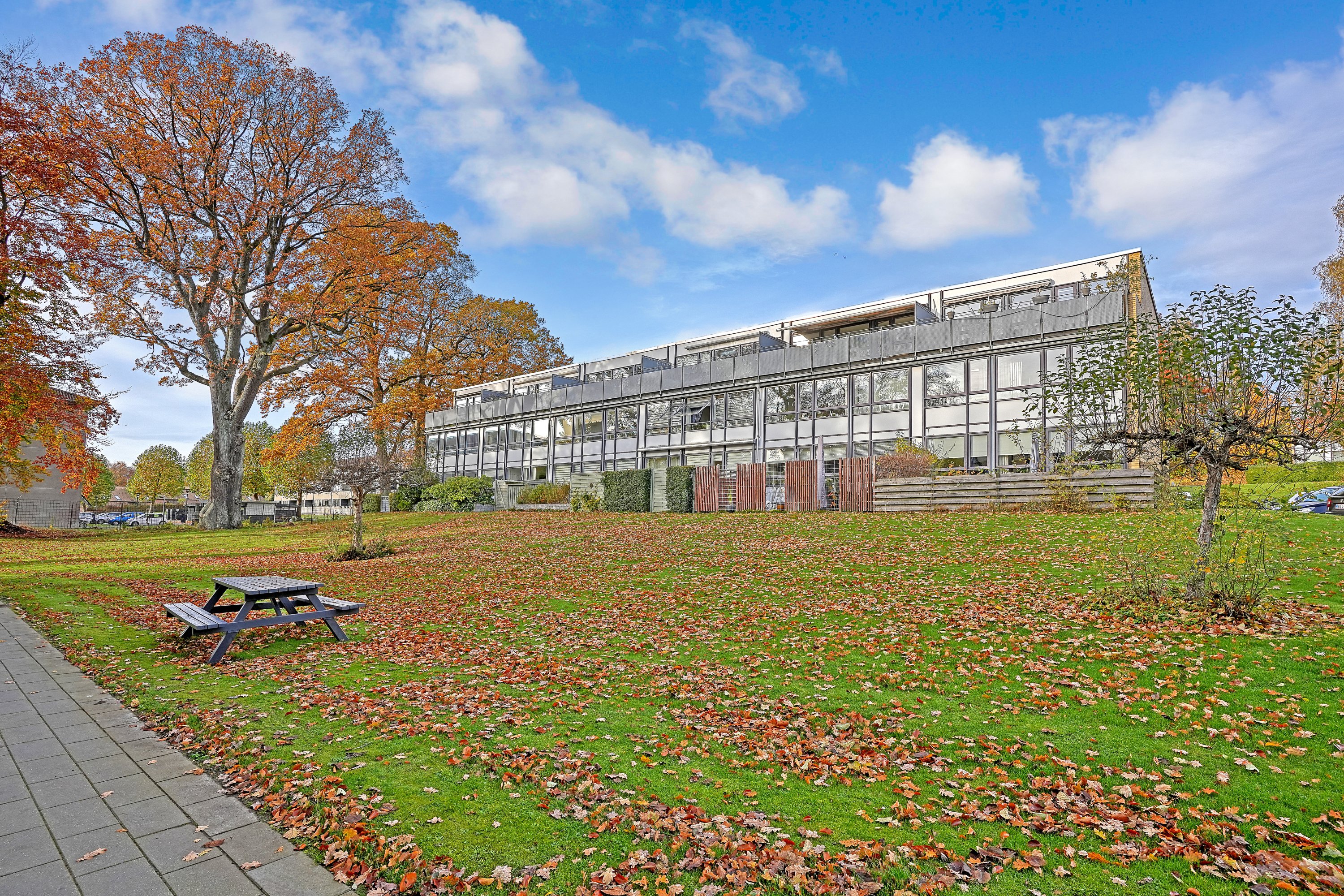 Miniaturebillede 1: ejendommen. Billede af Parken 7, 1. tv., 3480 Fredensborg