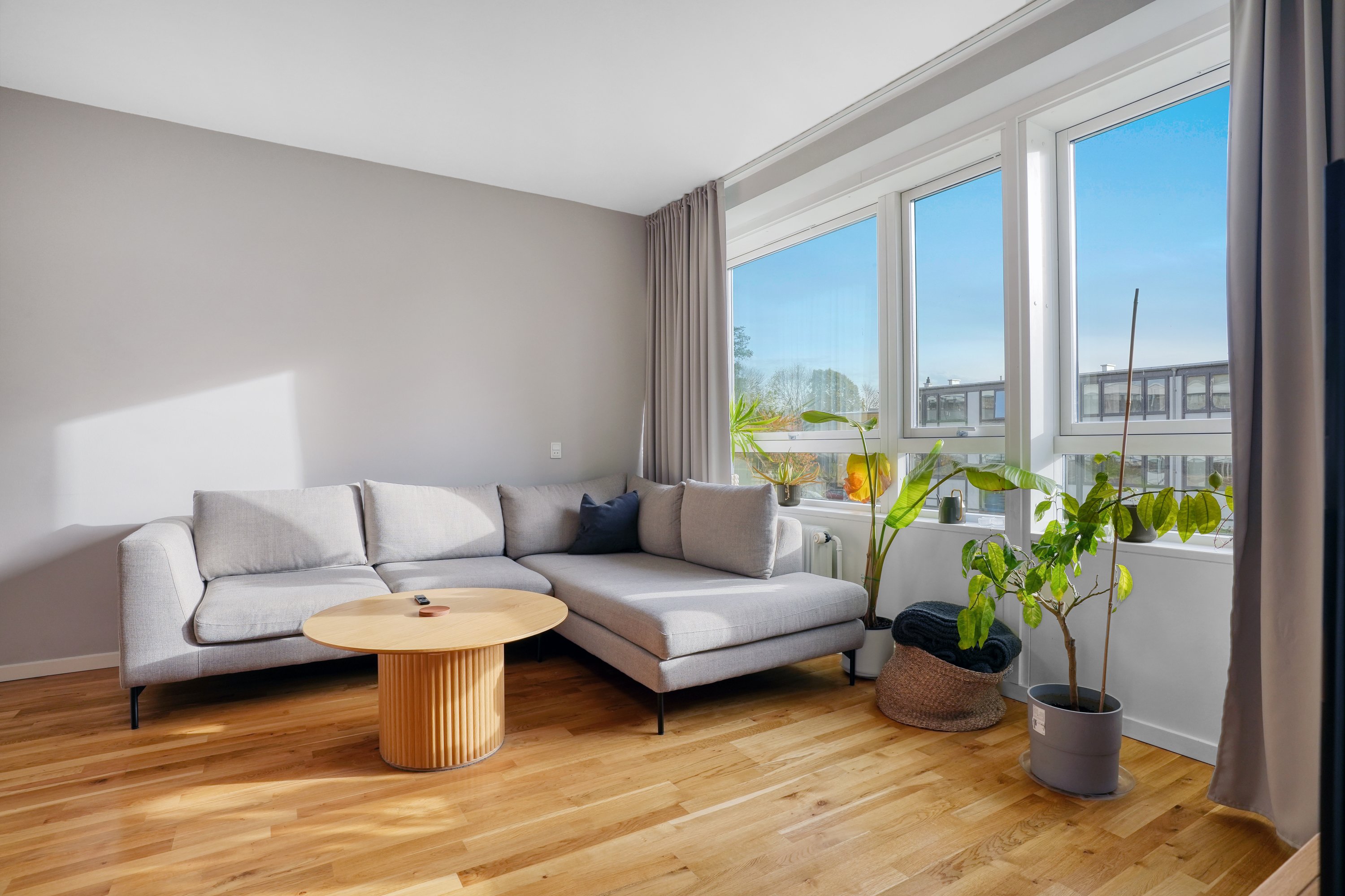 Fremhævet stue billede i fuldskærmstilstand. Billede af Parken 7, 1. tv., 3480 Fredensborg