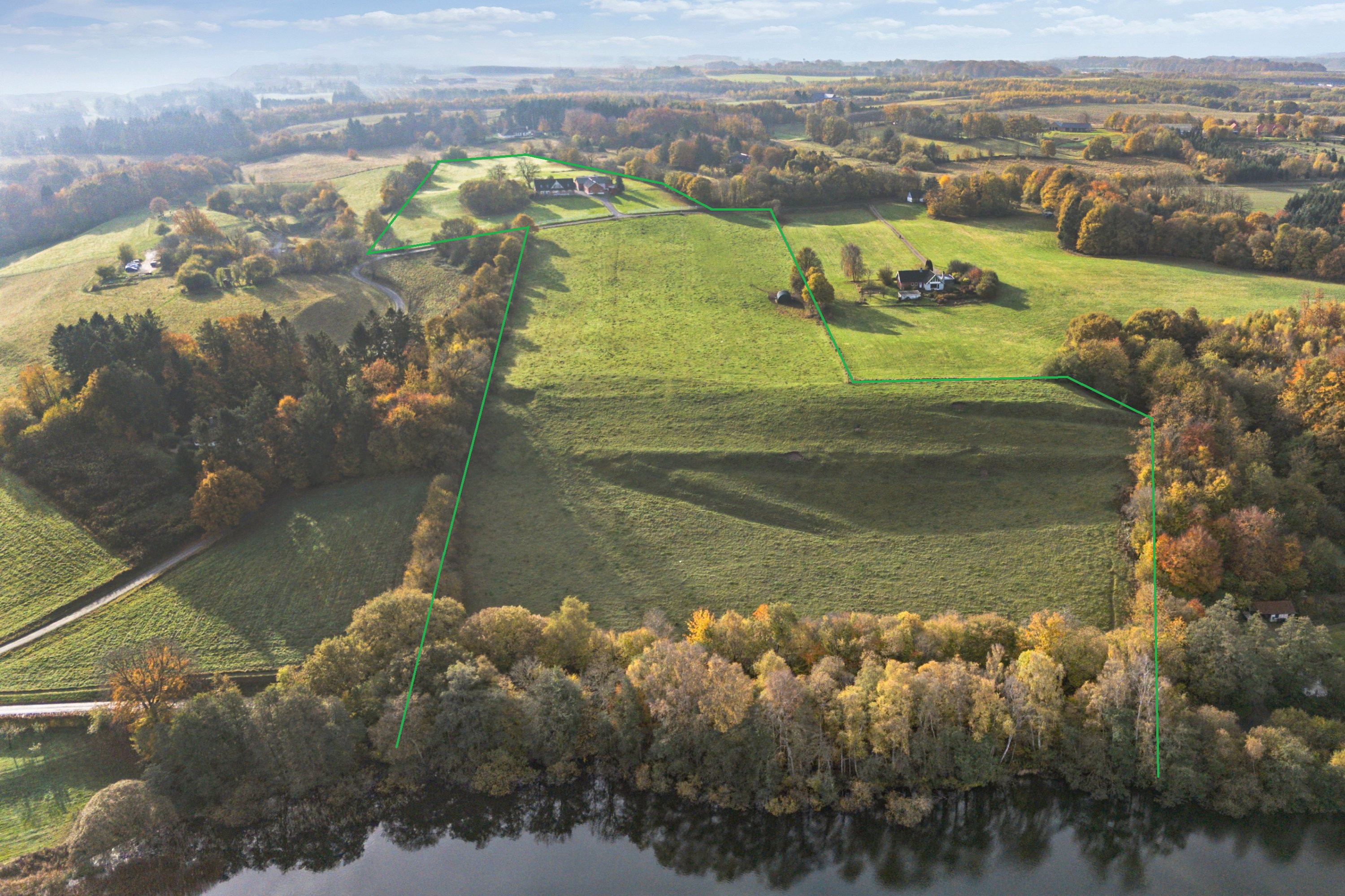 Fremhævet luftfoto billede i fuldskærmstilstand. Billede af Sandgravvej 10, Gram, 8660 Skanderborg