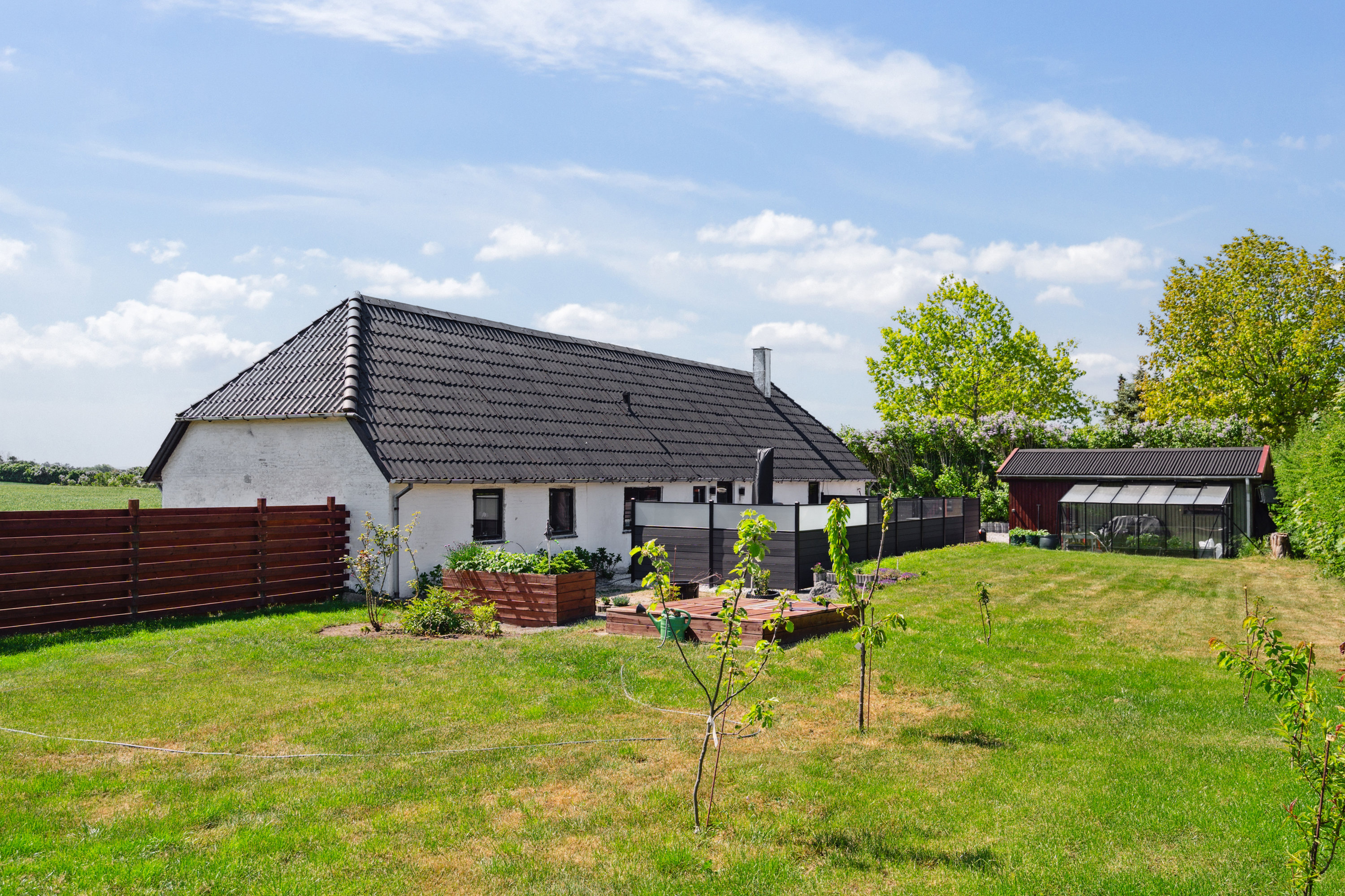 Fremhævet set fra haven billede i fuldskærmstilstand. Billede af Hedebovej 36, Heden, 5750 Ringe