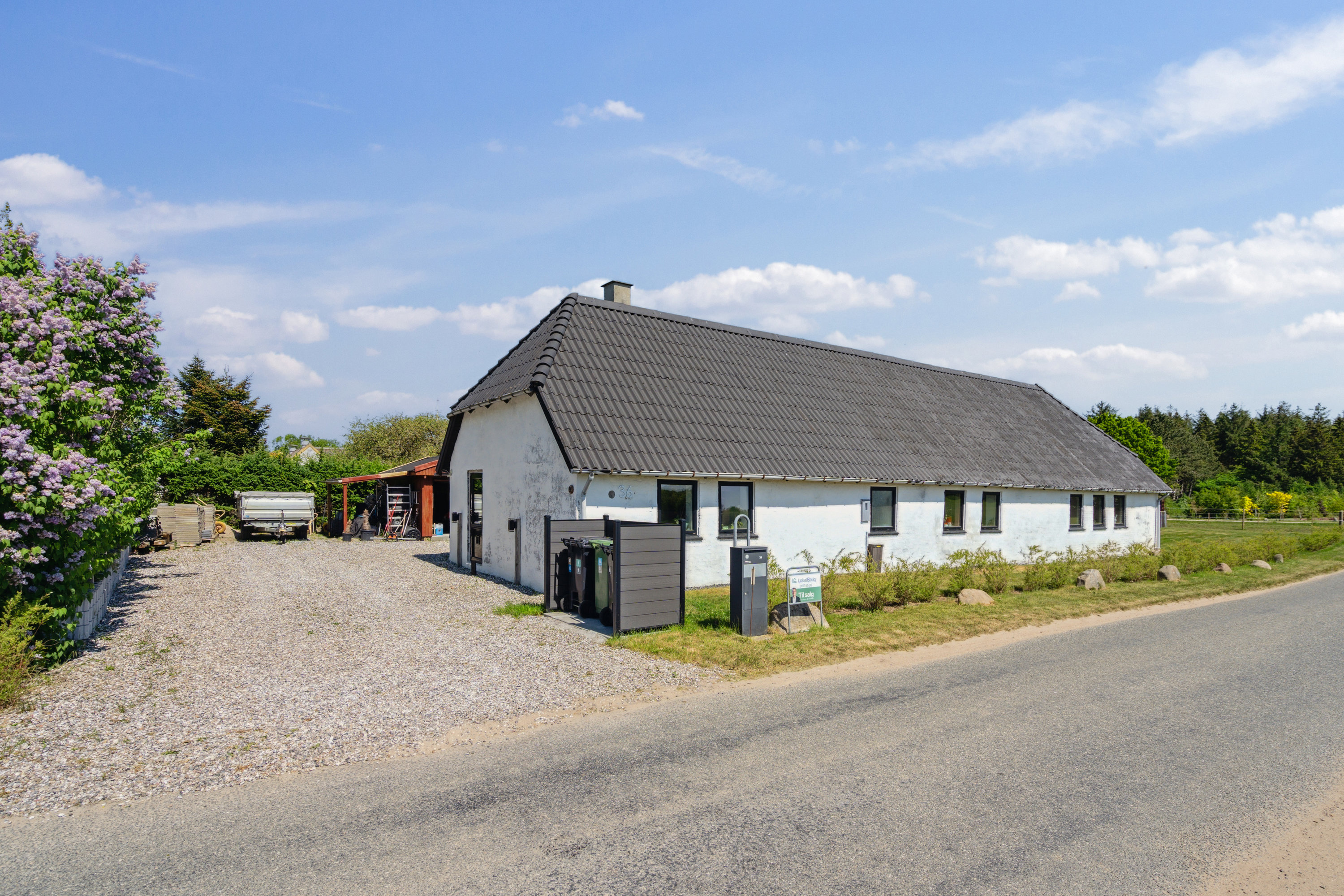 Fremhævet set fra vejen billede i fuldskærmstilstand. Billede af Hedebovej 36, Heden, 5750 Ringe