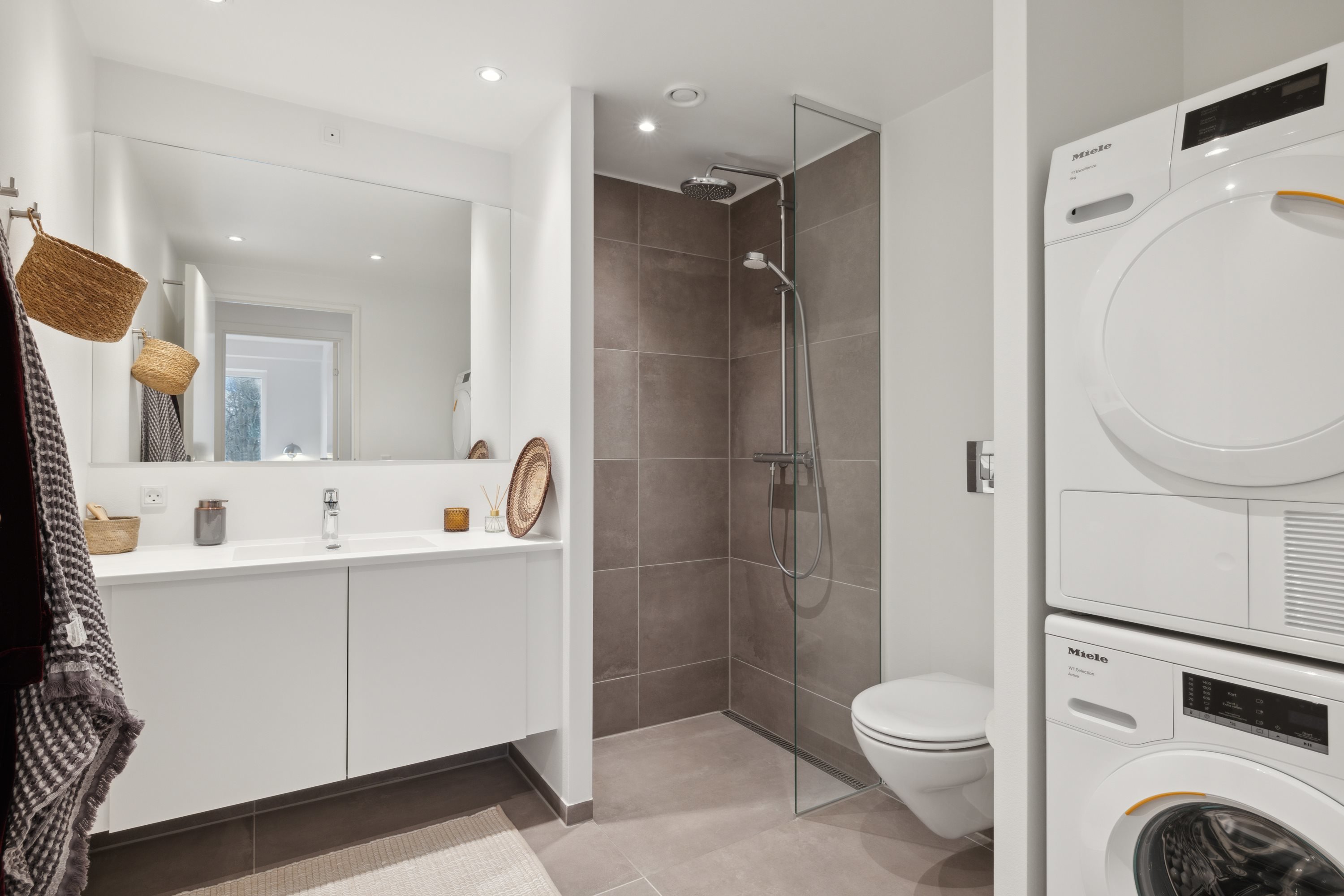 Fremhævet  billede i fuldskærmstilstand. Billede af Teglgårdshaven 8, 1. 3., 8800 Viborg