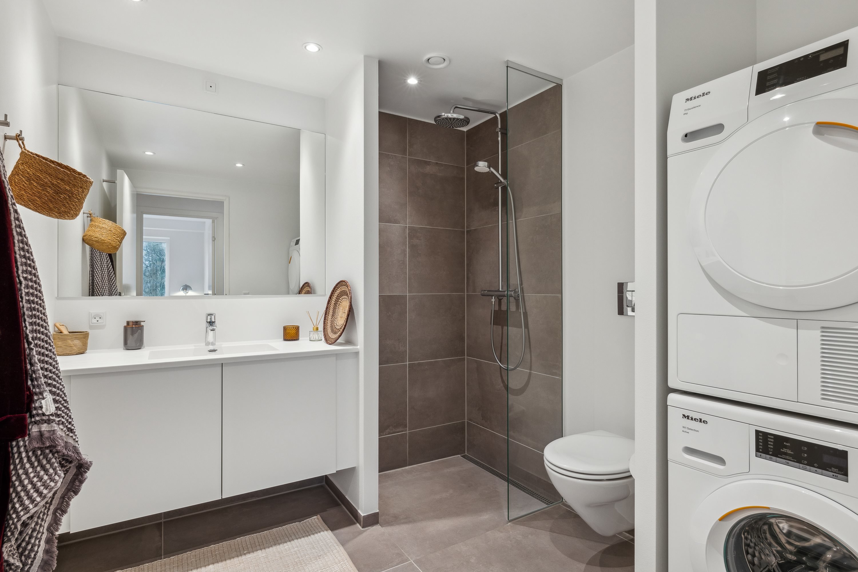 Fremhævet  billede i fuldskærmstilstand. Billede af Teglgårdshaven 8, 1. 3., 8800 Viborg