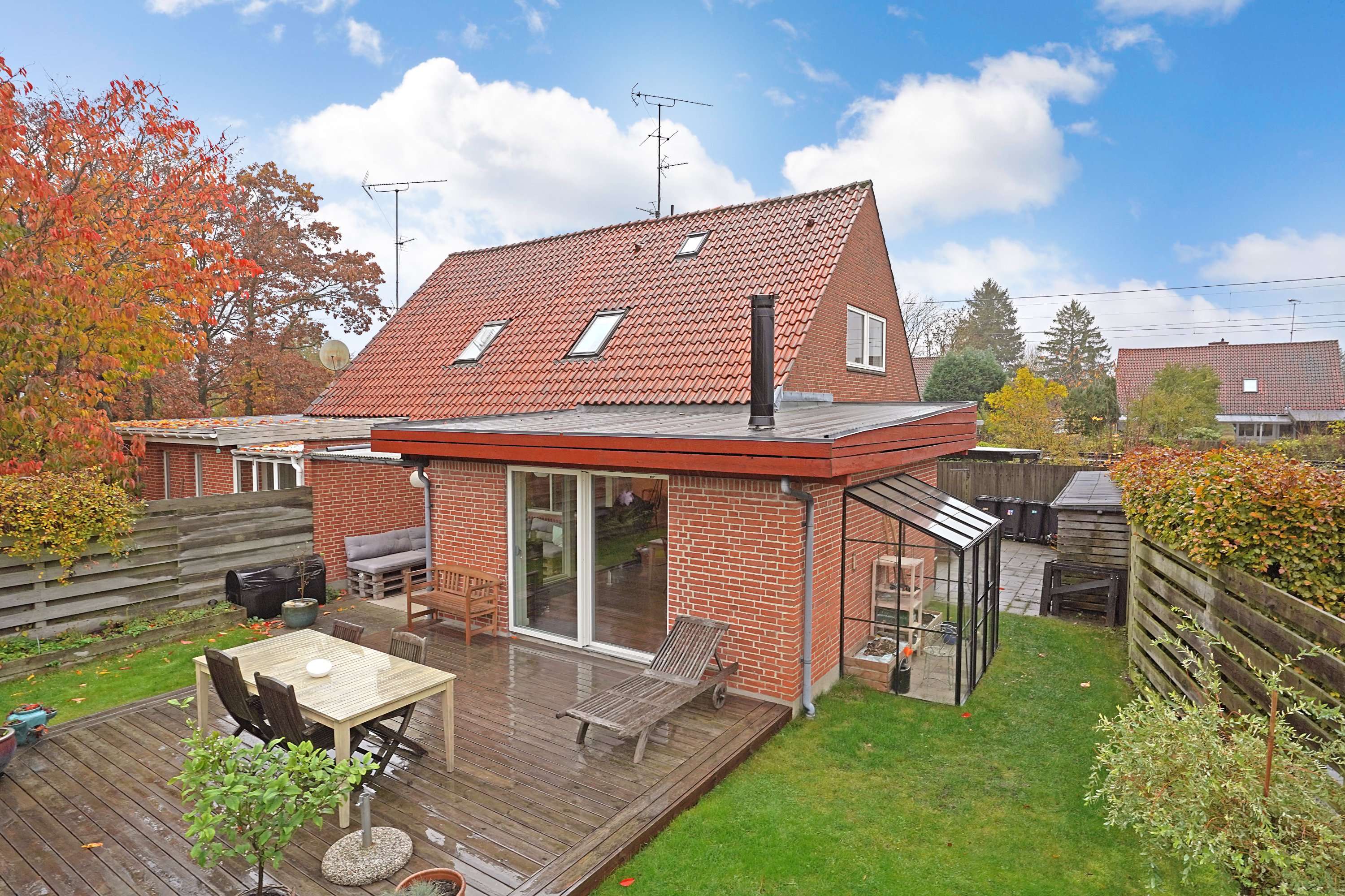 Fremhævet ejendommen billede i fuldskærmstilstand. Billede af Nordvangsvej 11, 3500 Værløse