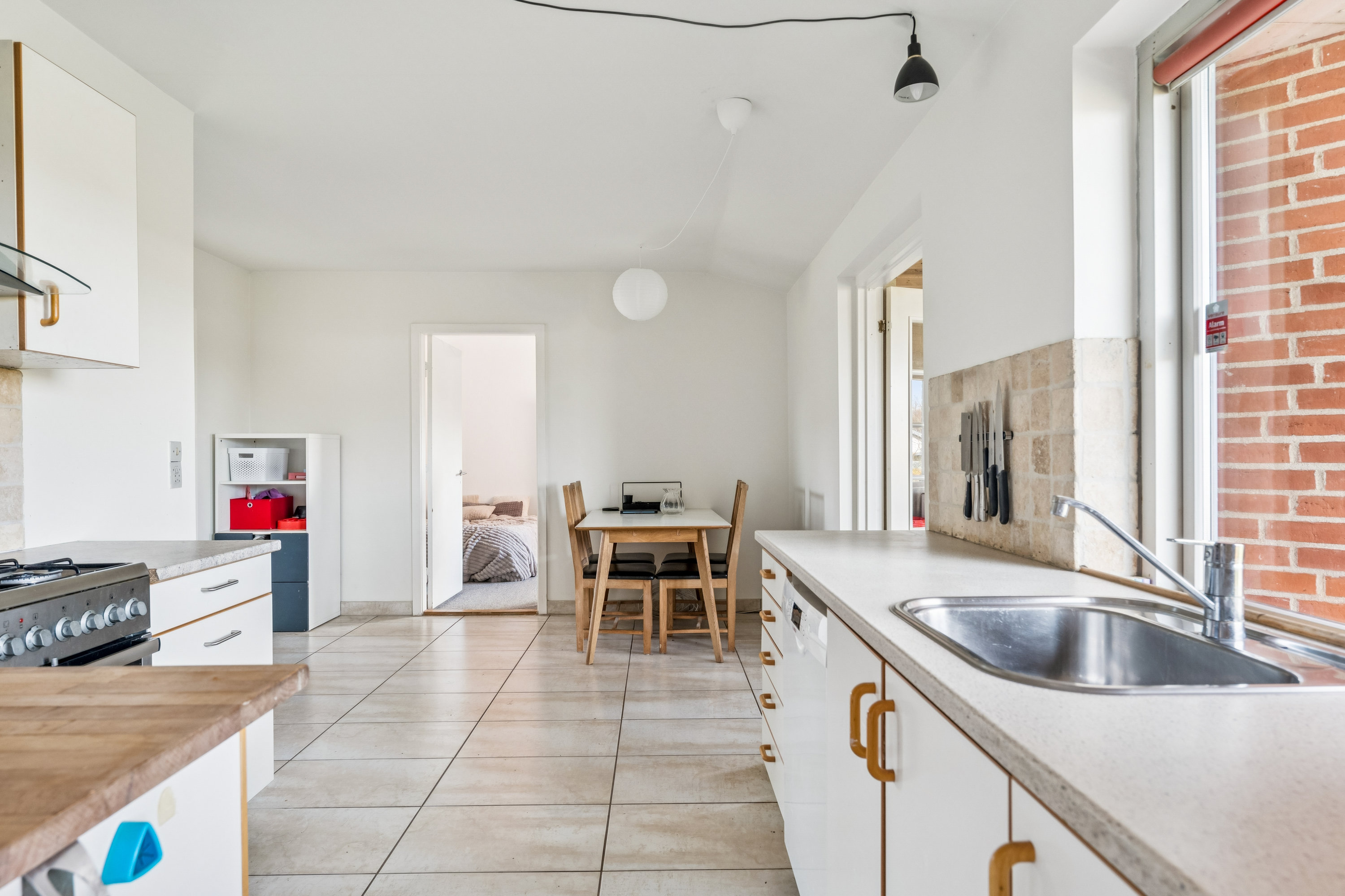 Fremhævet køkken billede i fuldskærmstilstand. Billede af Kærvangen 5, Løvel, 8830 Tjele