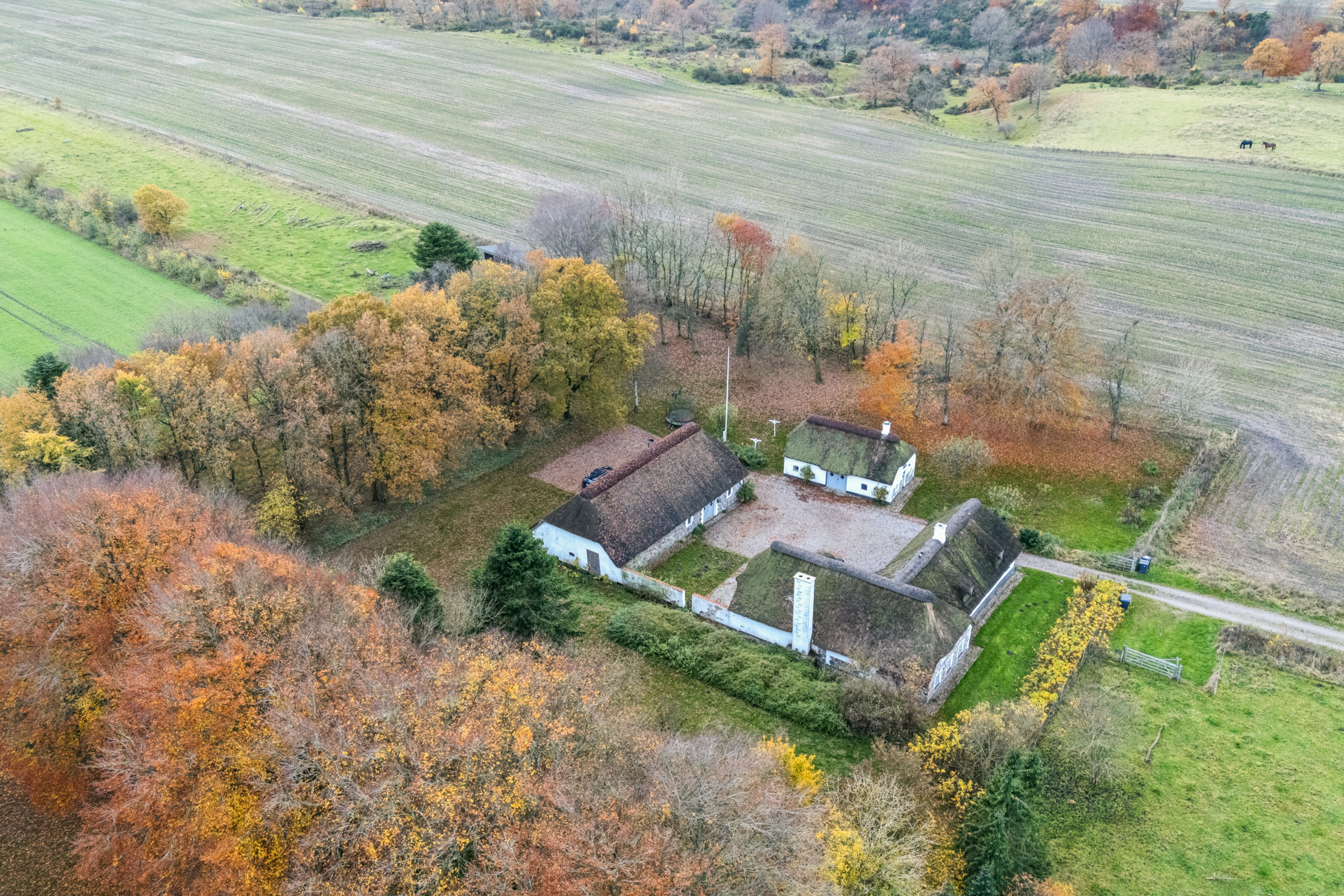 Fremhævet luftfoto billede i fuldskærmstilstand. Billede af Torndalsvej 13, Åstrup, 9240 Nibe