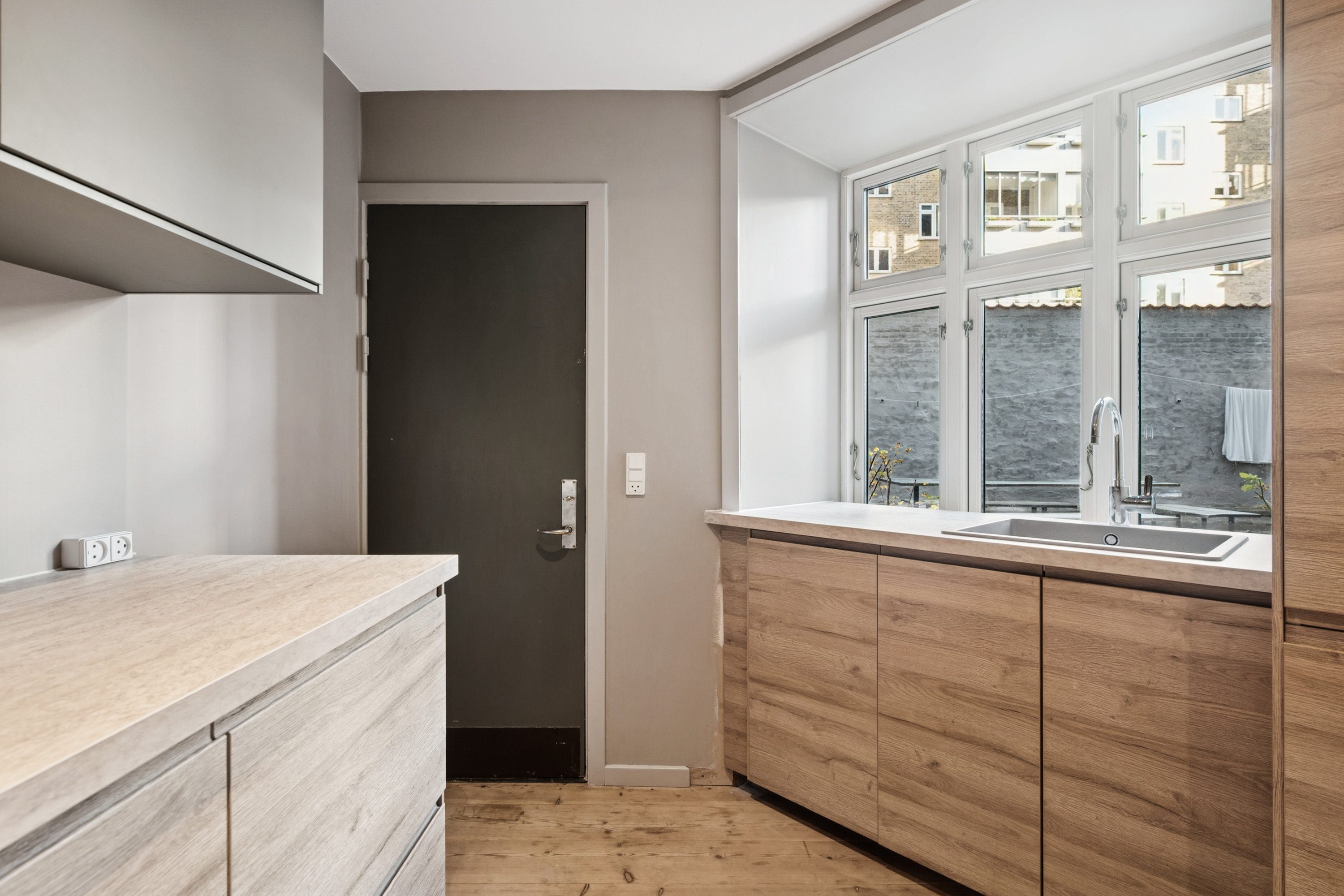 Fremhævet værelse billede i fuldskærmstilstand. Billede af Sommerstedgade 21, kld.., 1718 København V