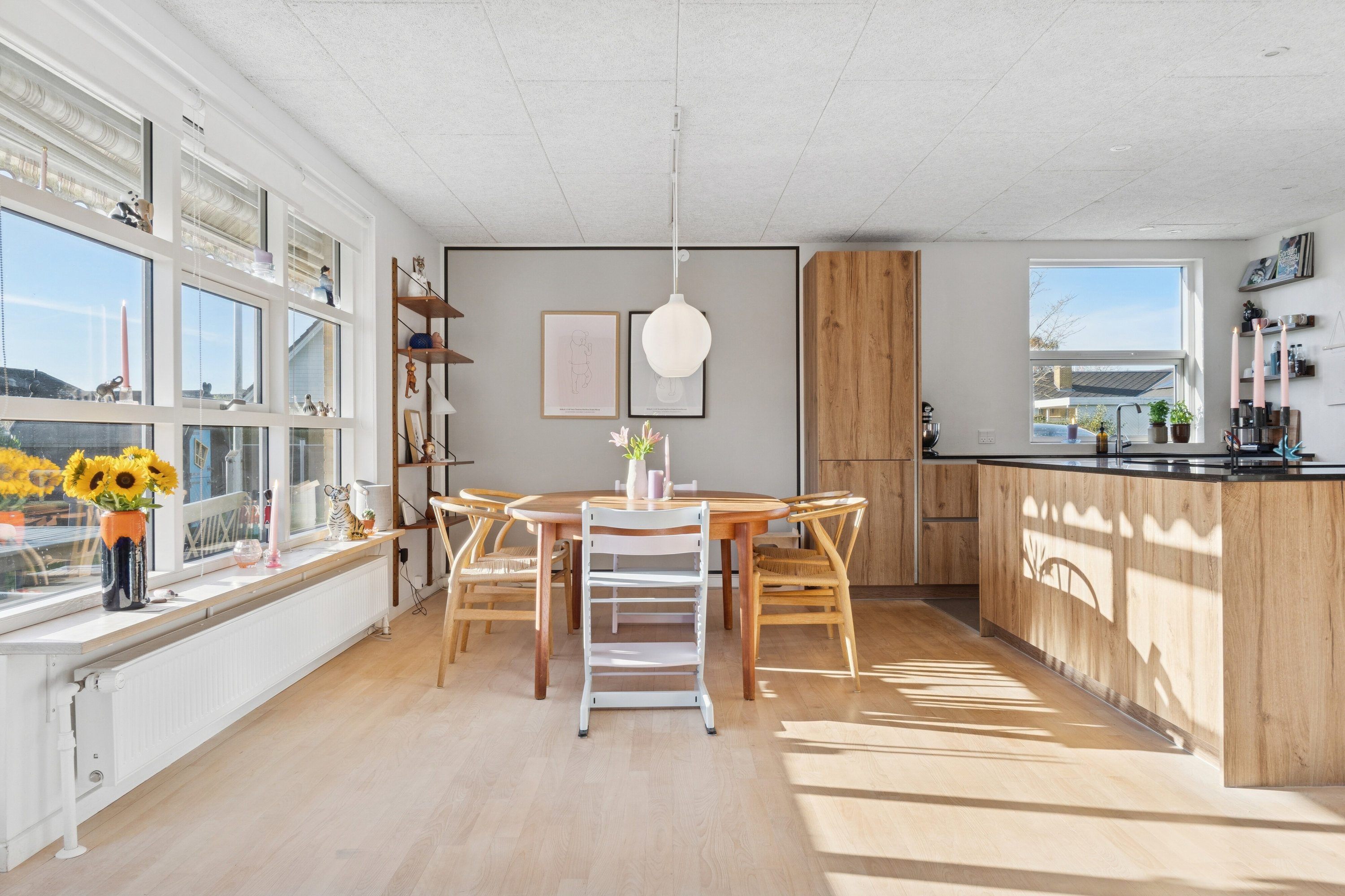 Fremhævet spisestue billede i fuldskærmstilstand. Billede af Vinkelvej 10, 5853 Ørbæk