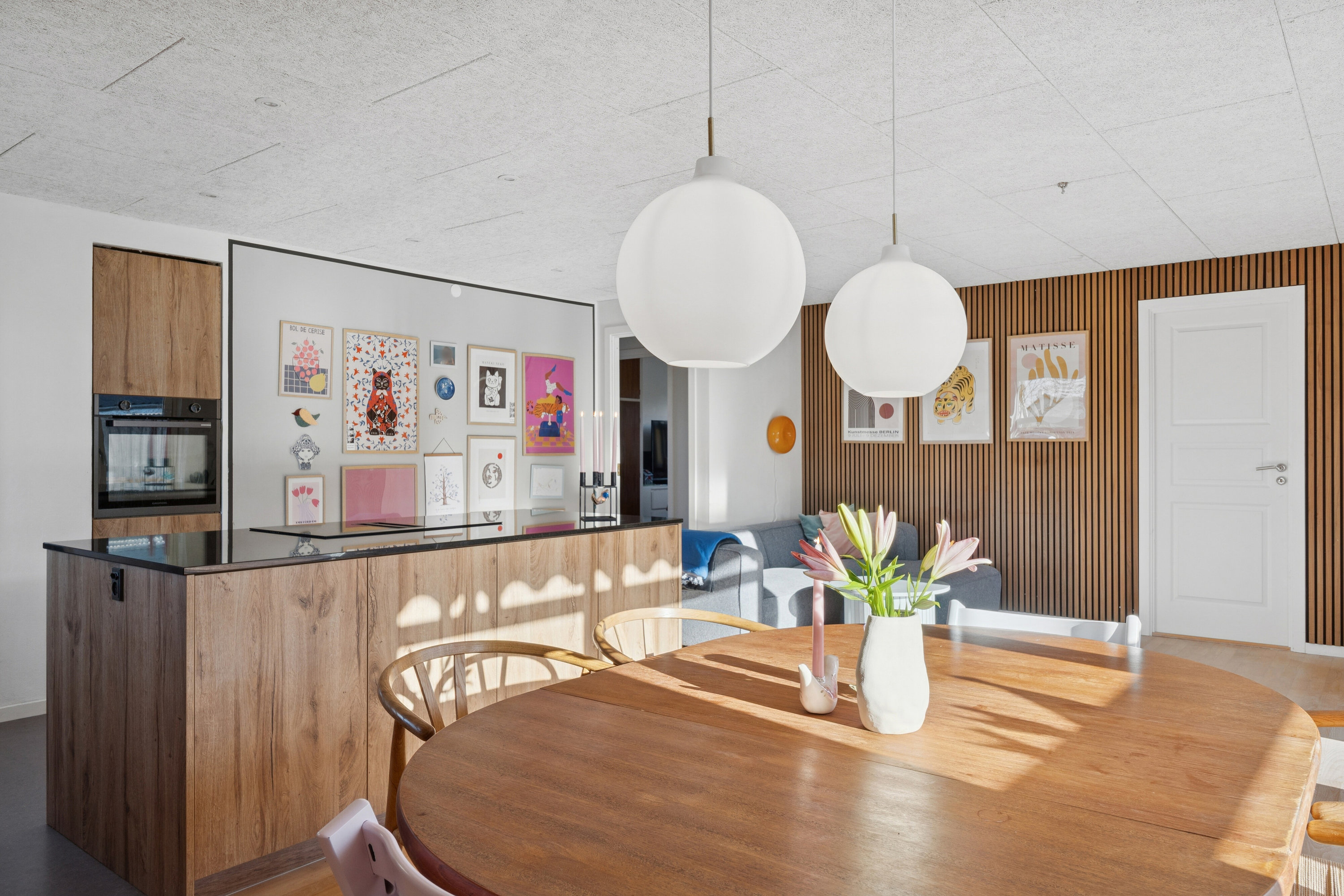 Fremhævet spisestue billede i fuldskærmstilstand. Billede af Vinkelvej 10, 5853 Ørbæk