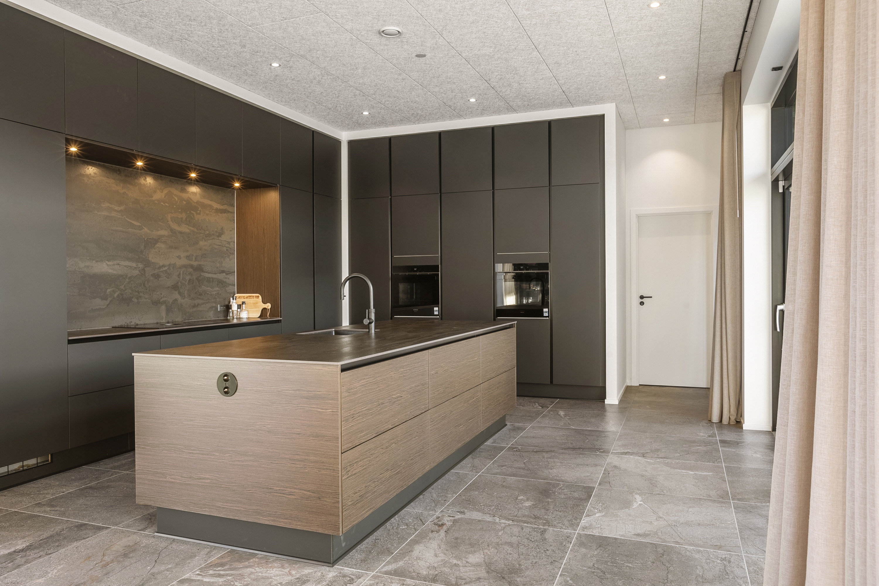 Miniaturebillede 2: køkken. Billede af Fladhøjparken 61, 6230 Rødekro