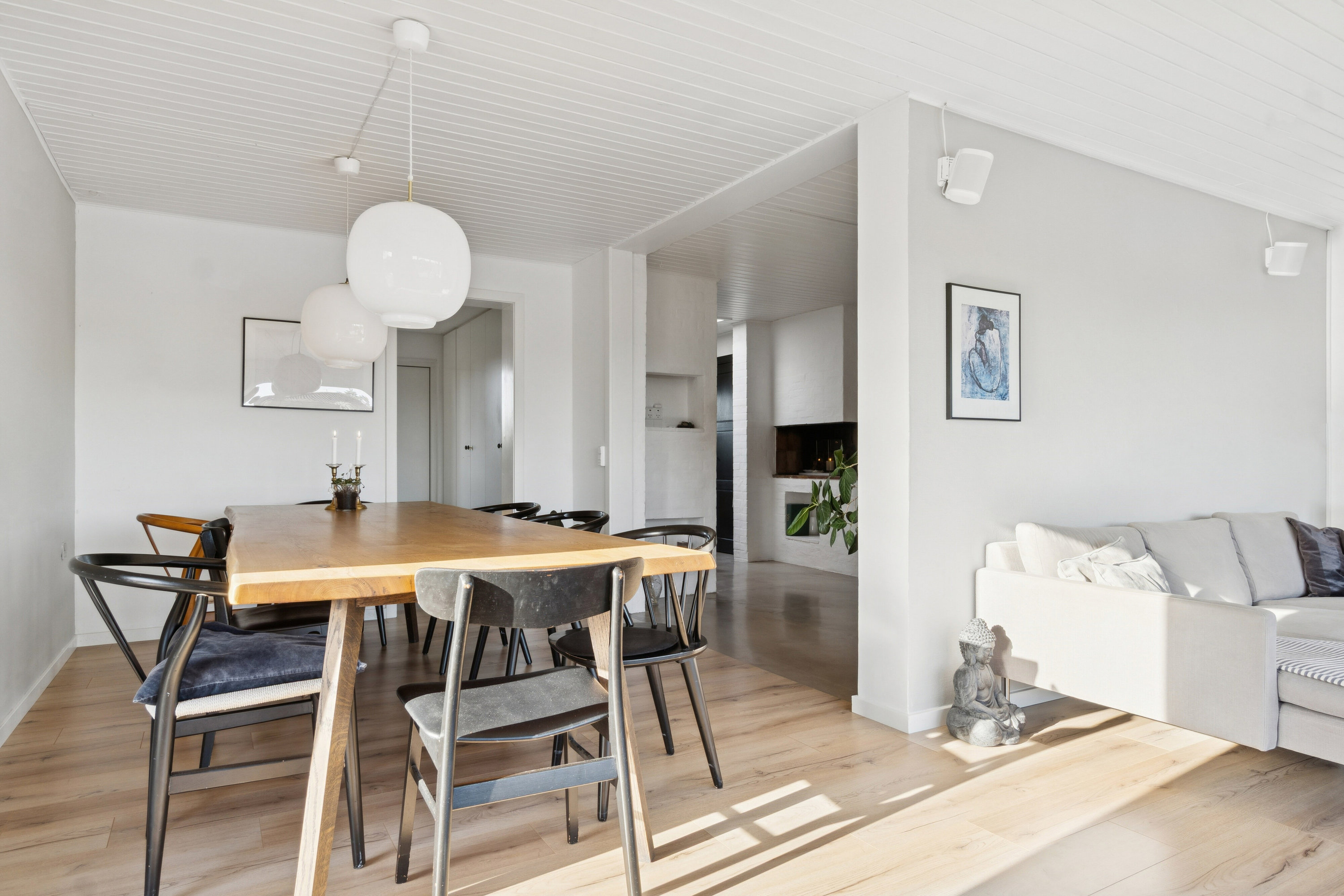 Fremhævet spisestue billede i fuldskærmstilstand. Billede af Rytterbakken 12, 3650 Ølstykke