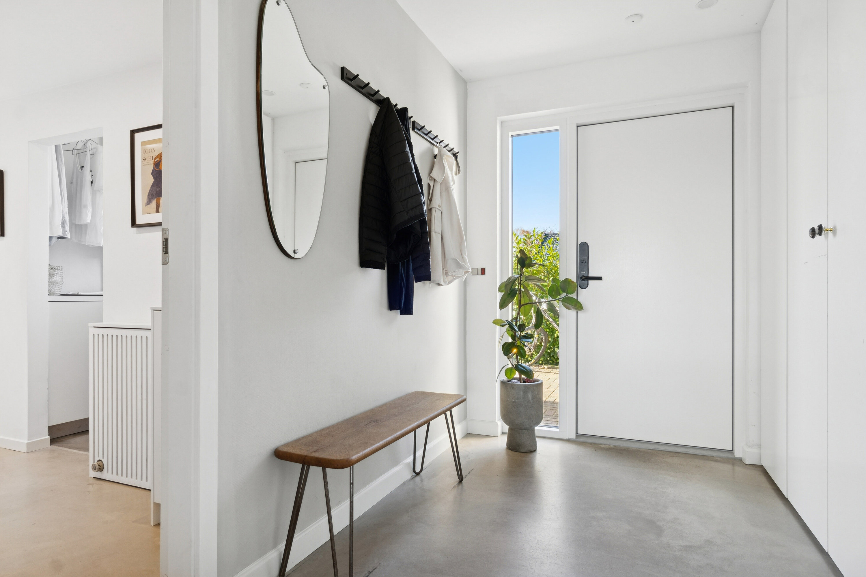 Fremhævet entré billede i fuldskærmstilstand. Billede af Rytterbakken 12, 3650 Ølstykke