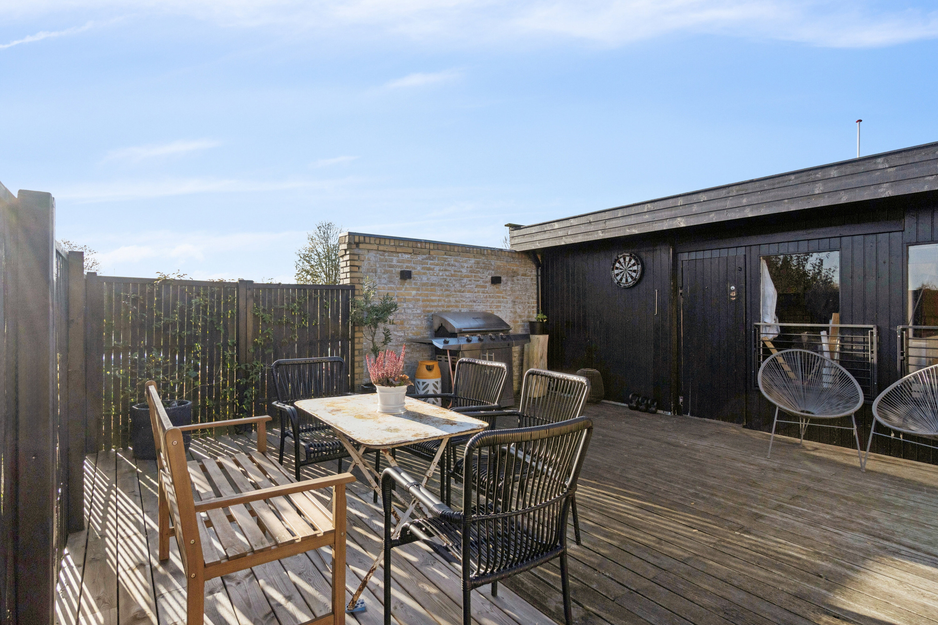 Fremhævet terrasse billede i fuldskærmstilstand. Billede af Rytterbakken 12, 3650 Ølstykke