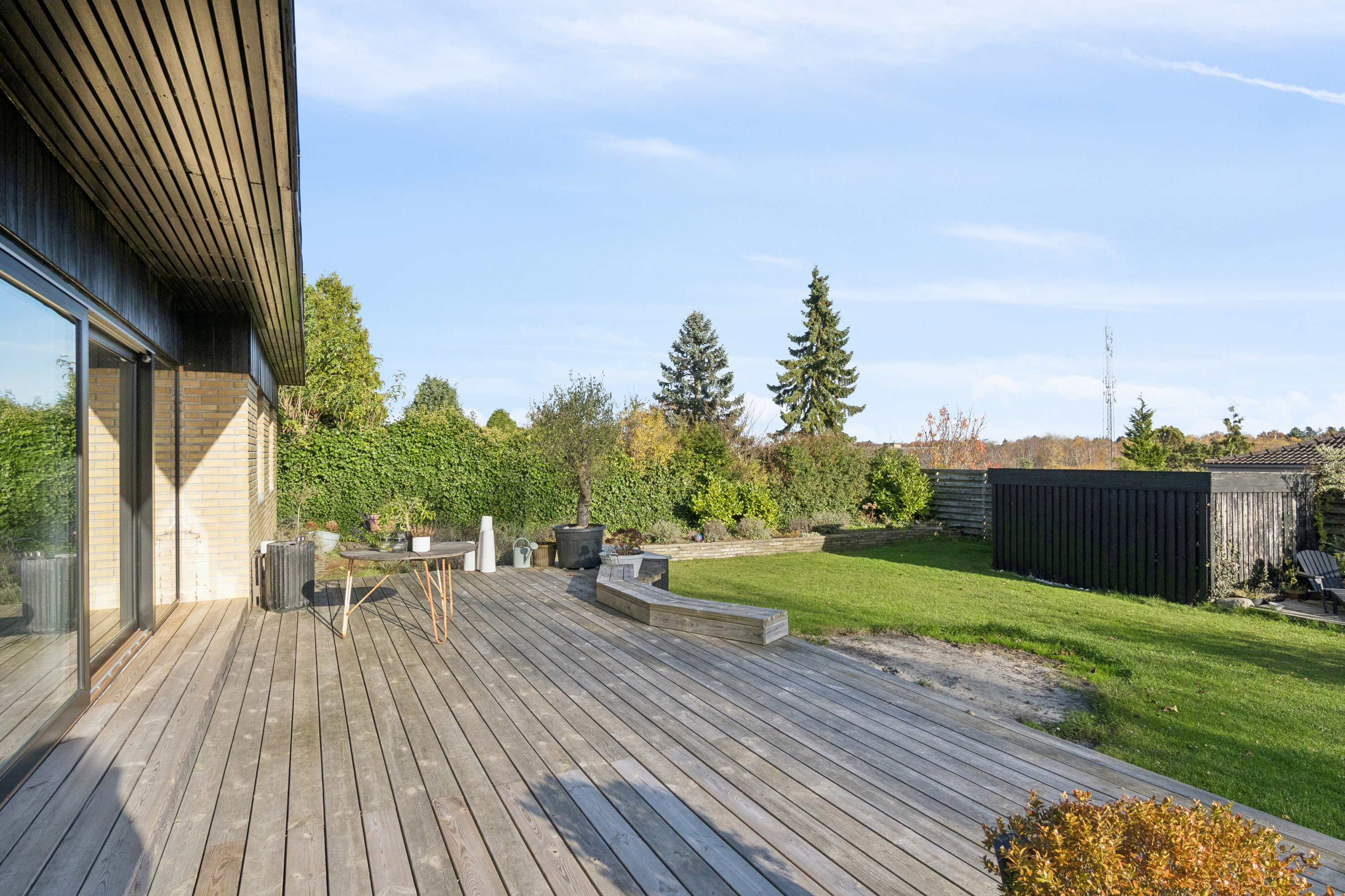 Fremhævet terrasse billede i fuldskærmstilstand. Billede af Rytterbakken 12, 3650 Ølstykke