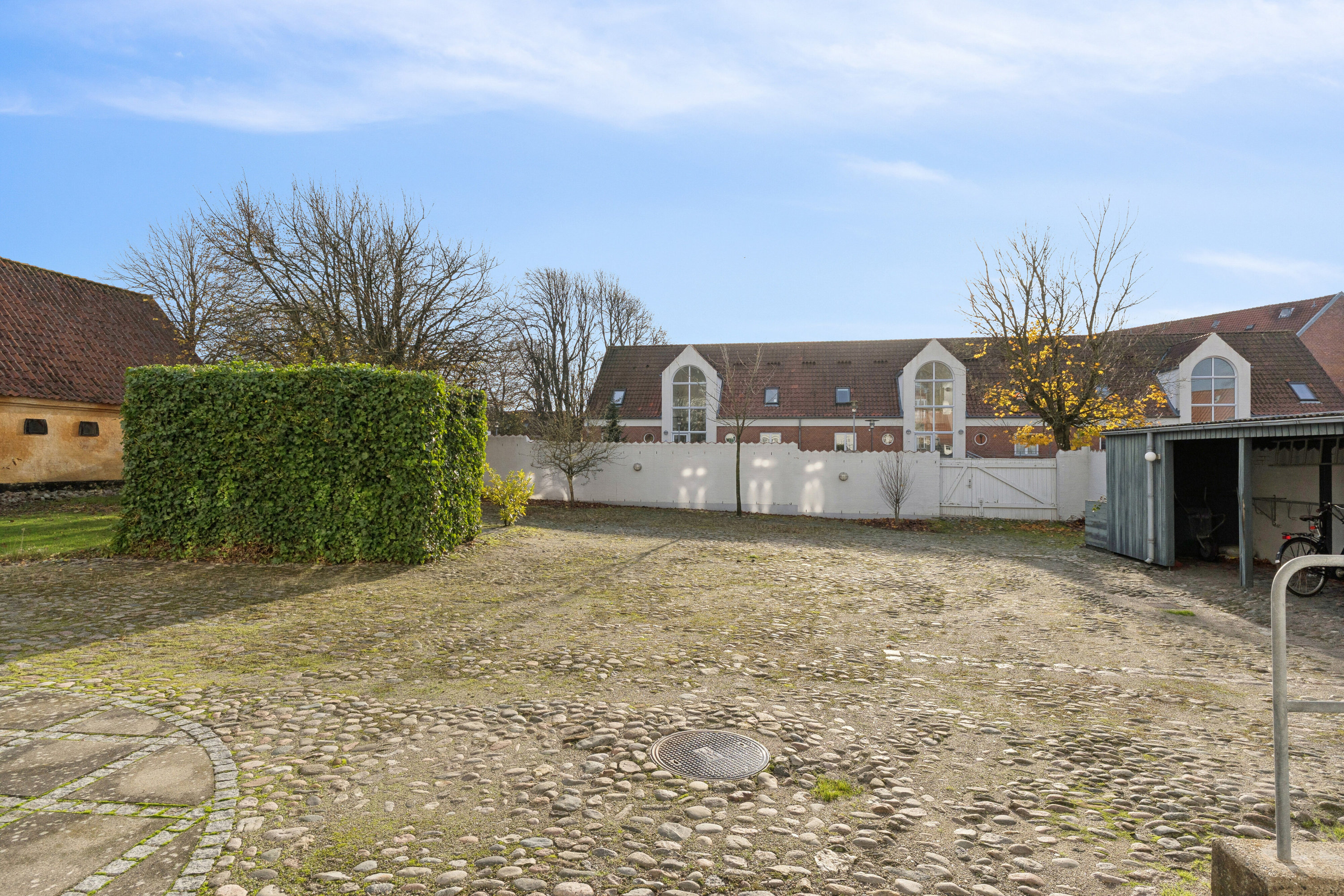 Fremhævet gårdhave billede i fuldskærmstilstand. Billede af Vestergade 3B, 2., 9800 Hjørring