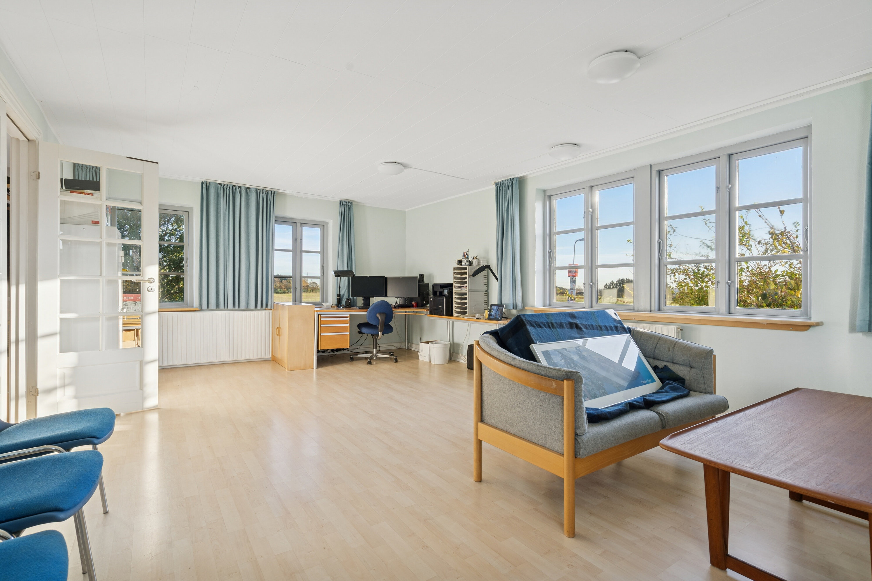 Fremhævet stue billede i fuldskærmstilstand. Billede af Næstvedvej 48, Fensmark, 4684 Holmegaard